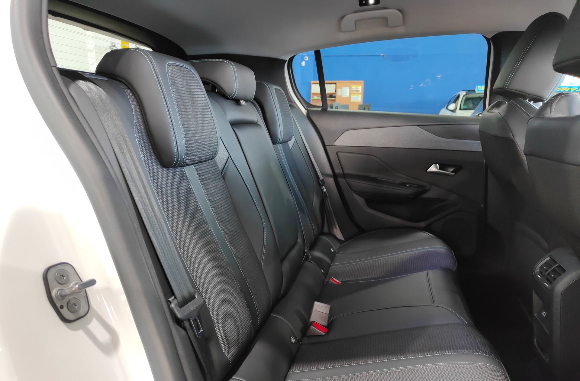 Peugeot 308 PureTech 130 Allure - foto 18