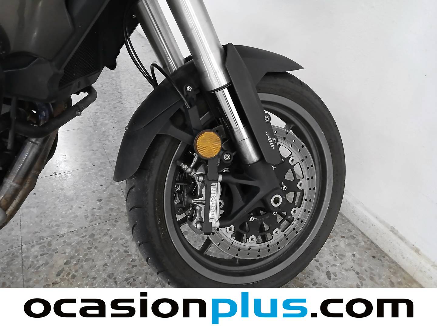 Foto Benelli TRK 502 Benelli TRK 502 (47CV)