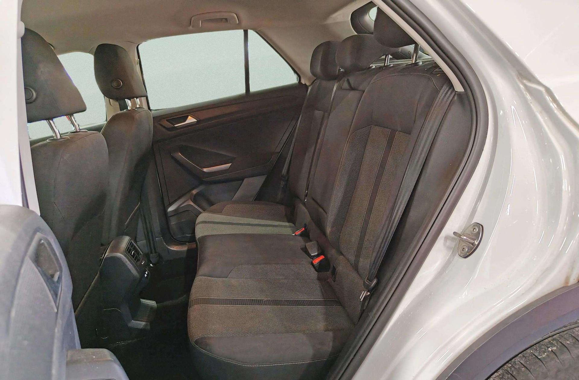 Volkswagen T-Roc Life 1.5 TSI - foto 12