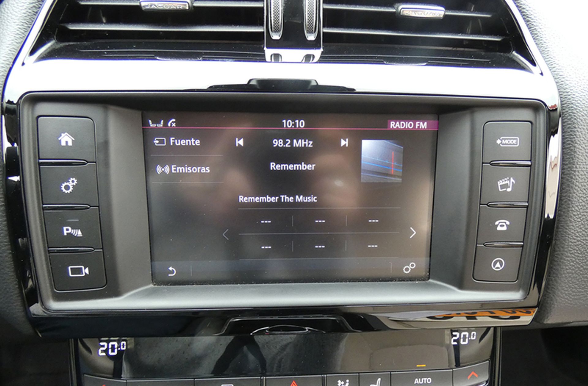 Jaguar XE 2.0 Diesel Pure RWD - foto 33
