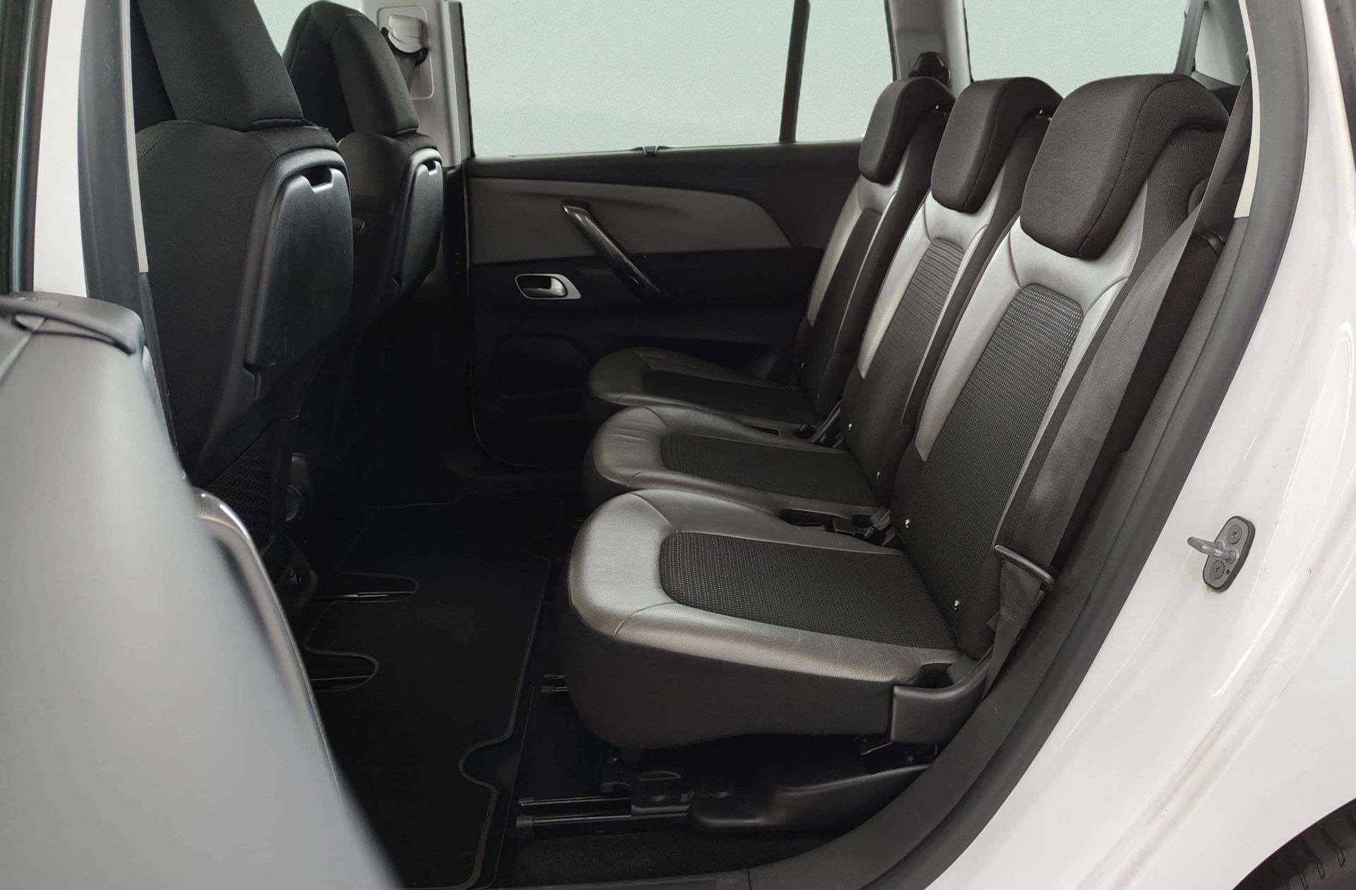 Citroën C4 Grand Picasso PureTech 130 Shine 7 plazas - foto 15