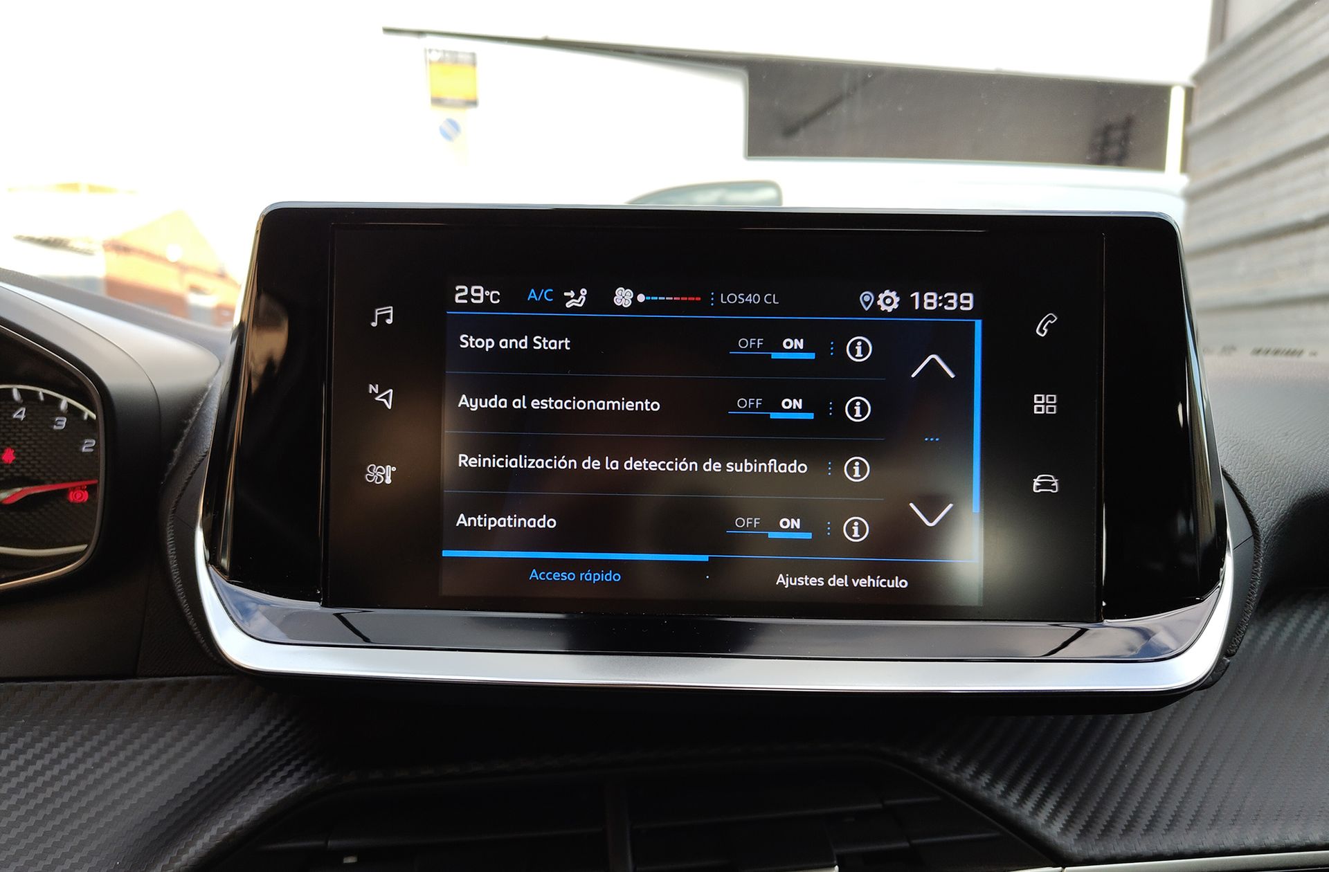 Peugeot 2008 PureTech 100 Active - foto 12