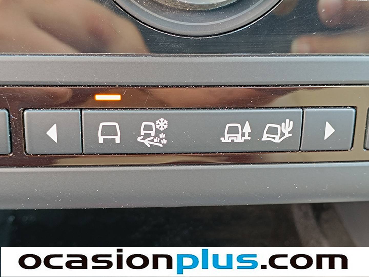 Foto Land Rover Discovery Sport Land Rover Discovery Sport 2.0L TD4 HSE 4x4 (180 CV) Auto