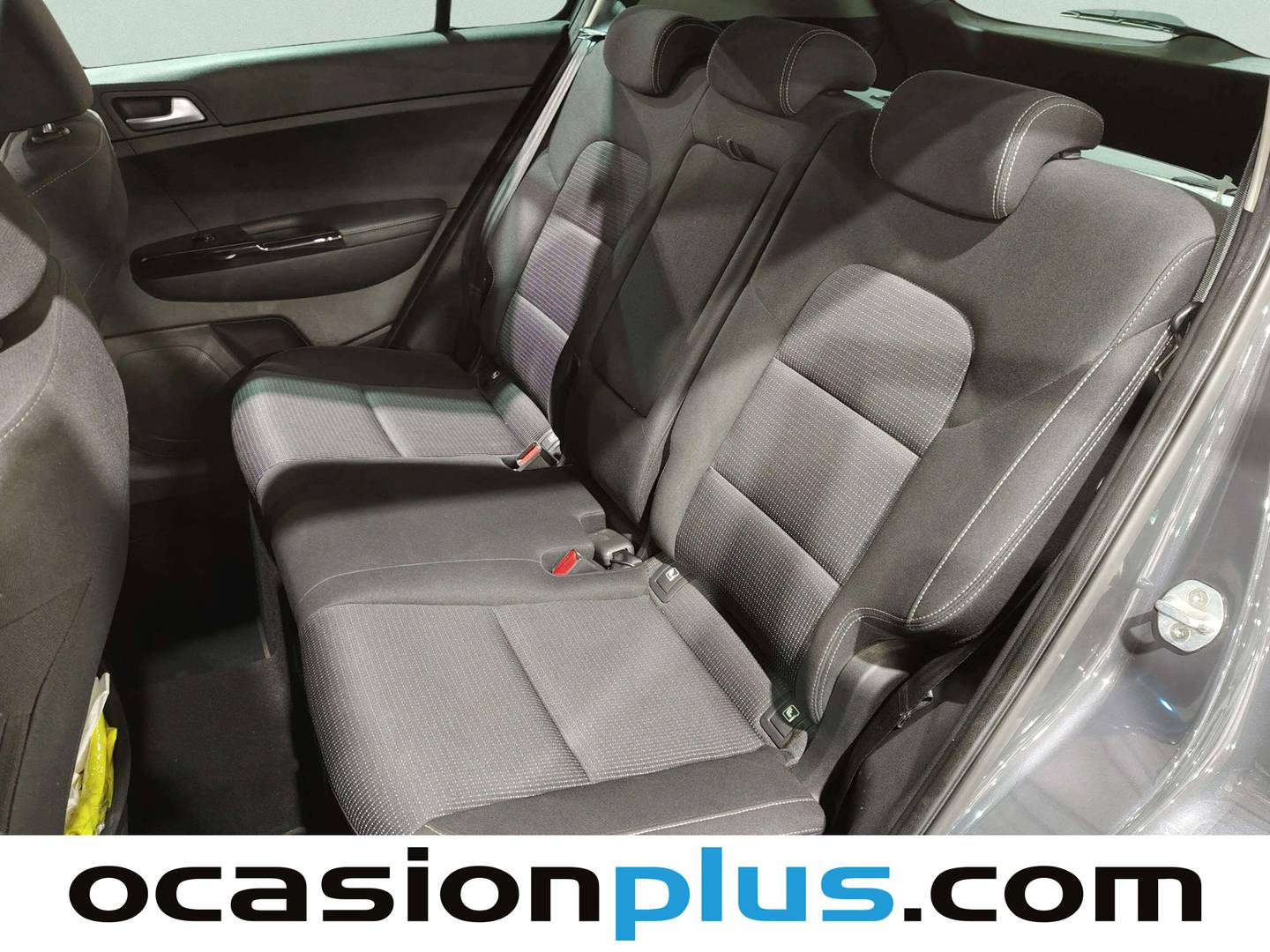 Foto asientos traseros KIA Sportage Kia Sportage 1.6 CRDi MHEV Drive Plus 4x2 (136 CV)
