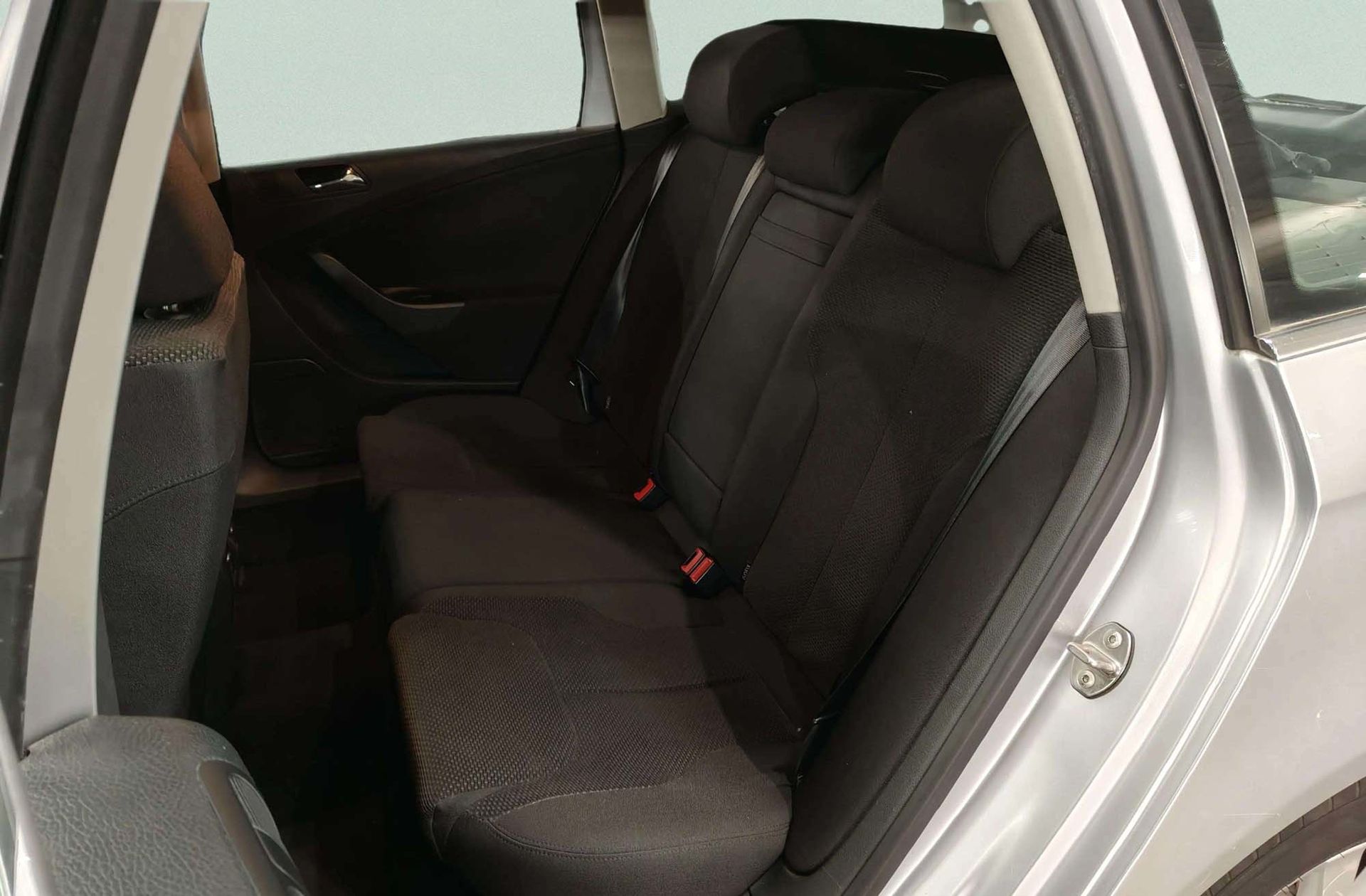 Volkswagen Passat Variant Advance 2.0 TDI - foto 9