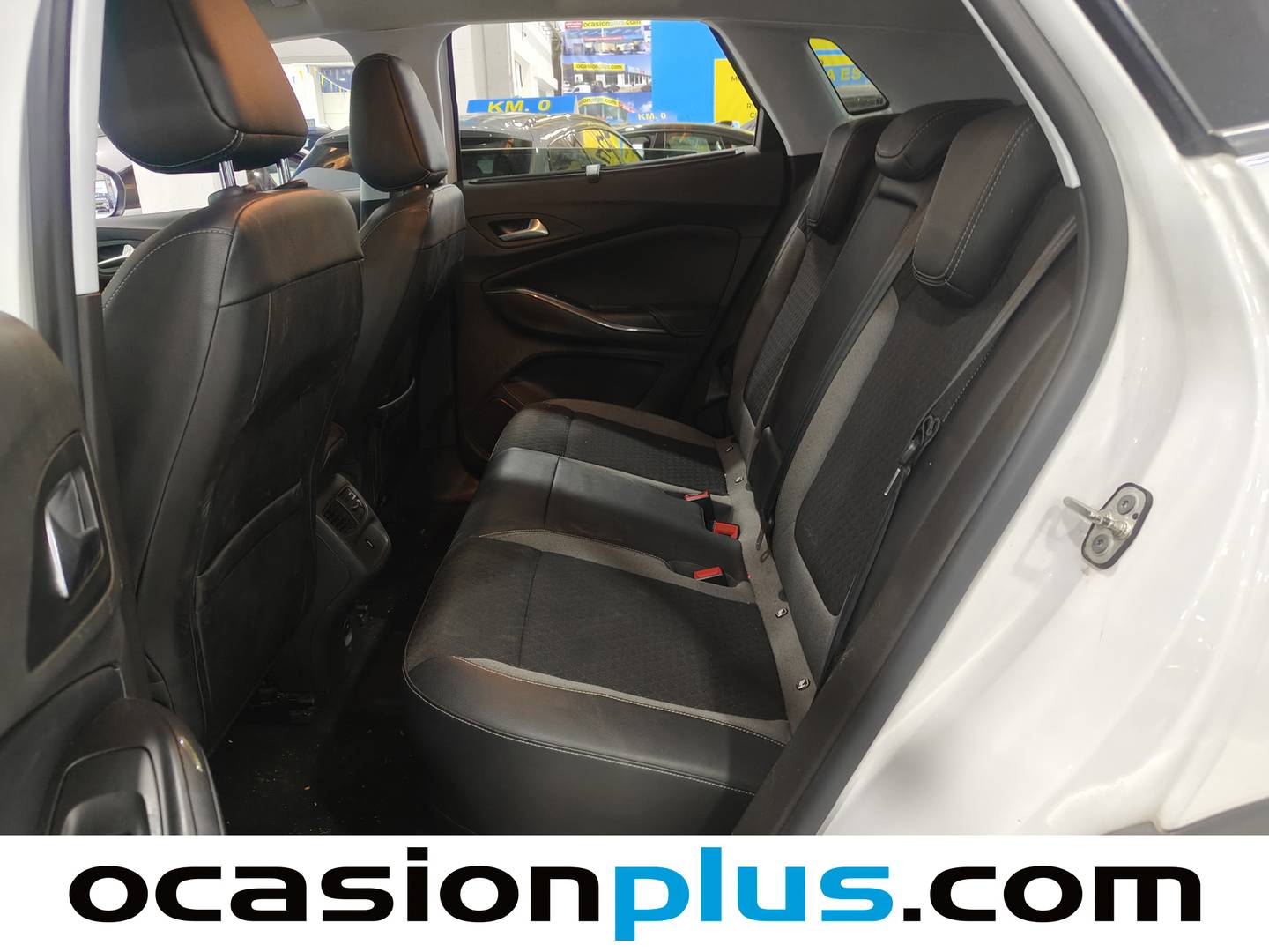 Foto asientos traseros Opel Grandland X PHEV Opel Grandland X 1.6 Turbo PHEV Ultimate 4x4 Auto  (300 CV)