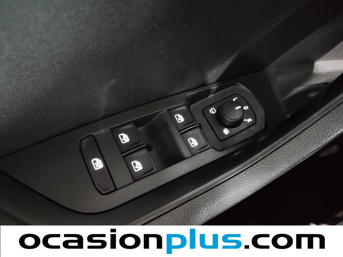 Skoda Karoq Skoda Karoq 1.5 TSI ACT Selection DSG (150 CV) seminuevo