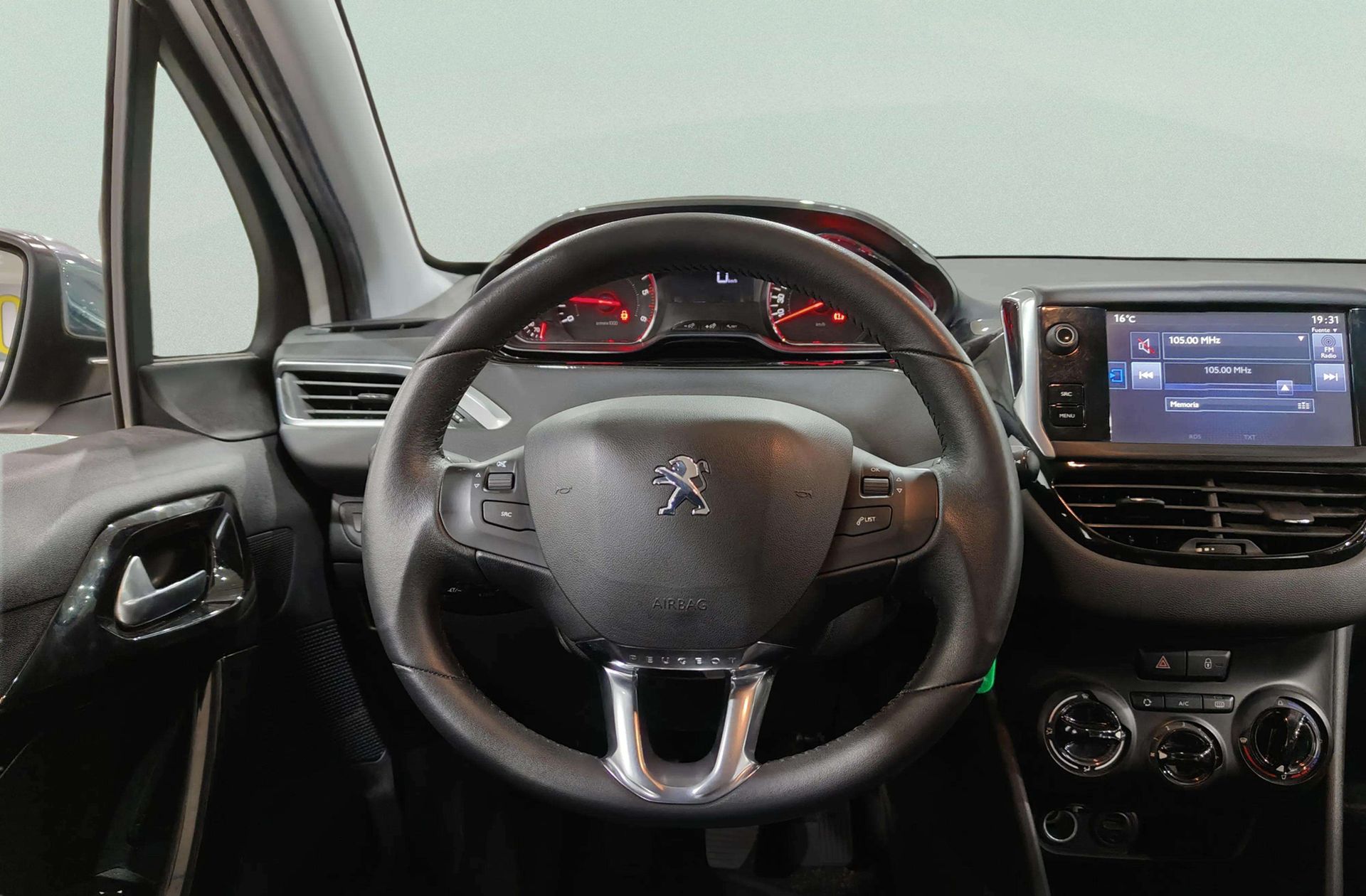 Peugeot 208 1.2 PureTech Active - foto 18