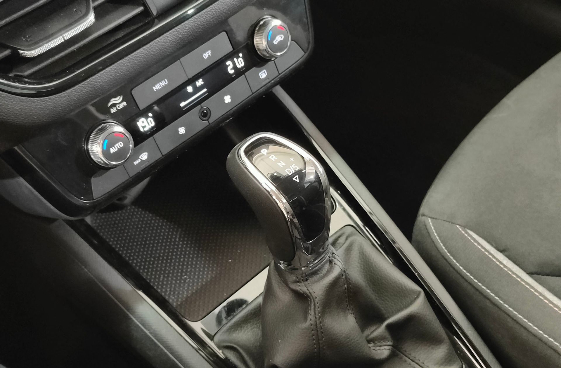Škoda Scala 1.0 TSI Selection DSG - foto 5