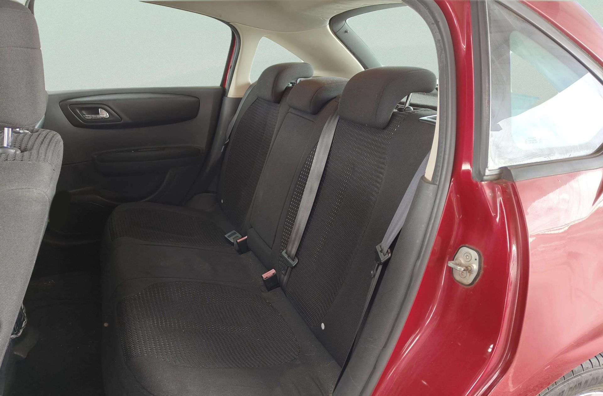 Citroën C4 1.6 HDi VTR Plus - foto 9