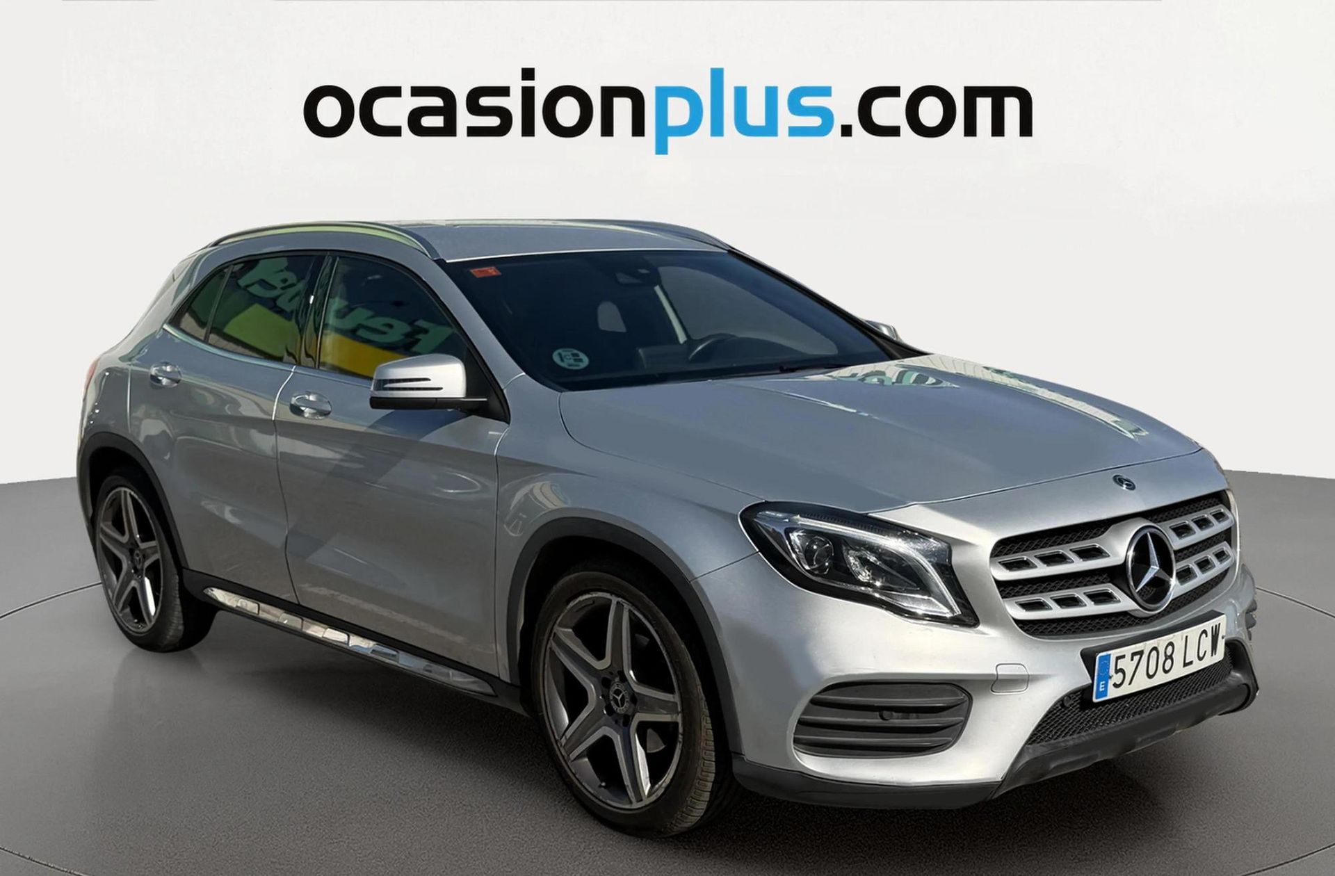 Mercedes-Benz GLA 180 Pack AMG - foto 2