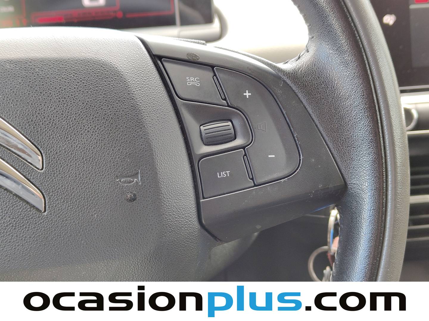 Equipamiento del Citroën C4 Cactus Citroën C4 Cactus BlueHDi 100 Feel (100 CV)