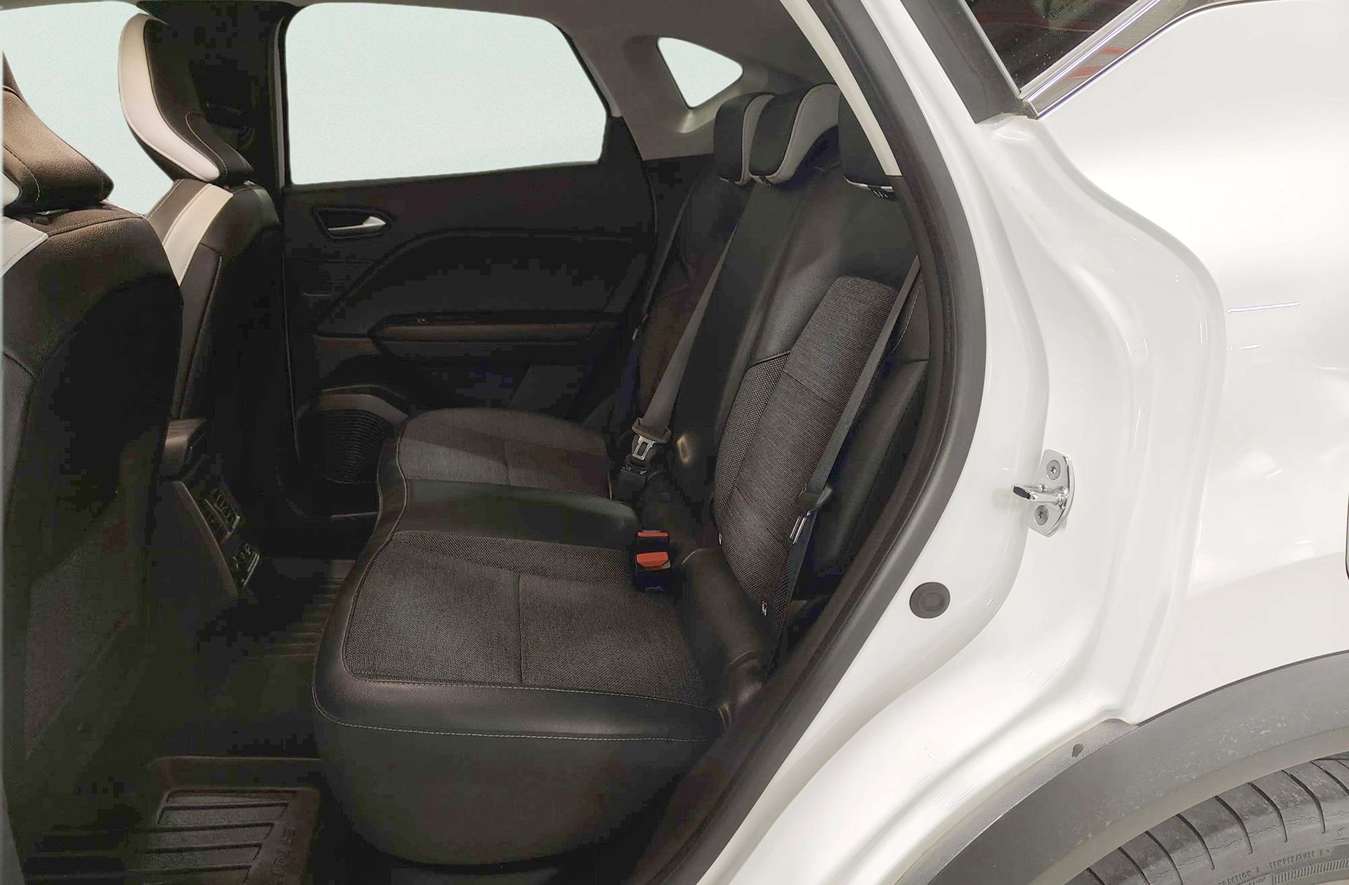 Renault Captur Zen E-Tech Híbrido enchufable - foto 13