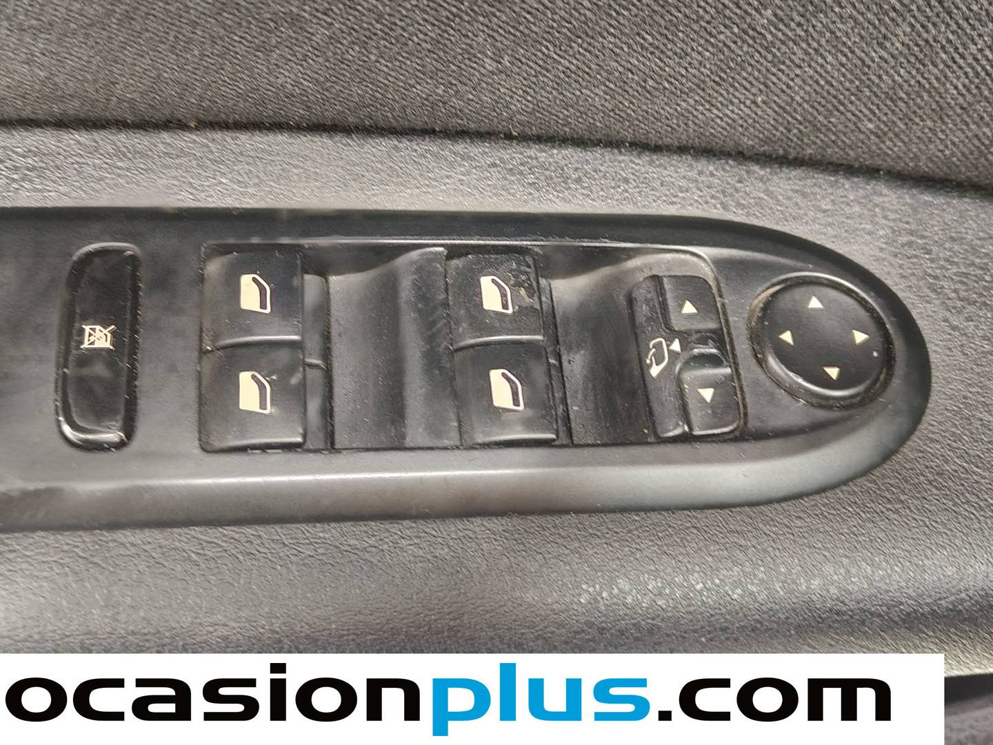 Foto Peugeot 407 SW Peugeot 407 SW SW 2.0 HDI ST Sport Pack Auto (136 CV)