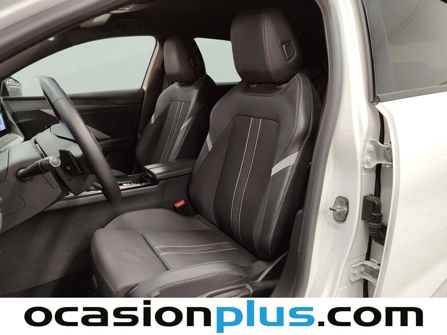 Foto asientos delanteros Opel Astra Opel Astra 1.5D DTH GS Auto (130 CV)