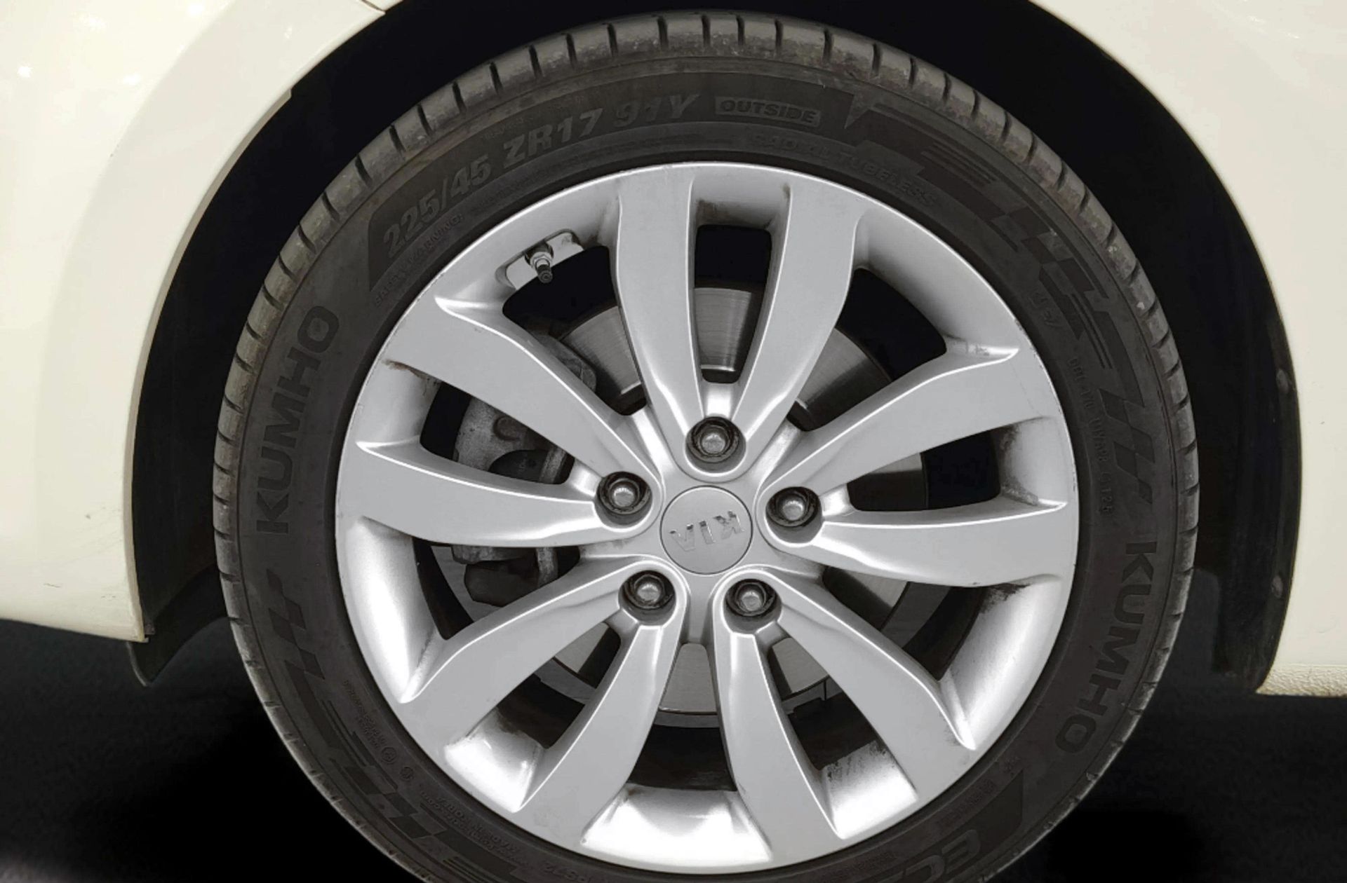 Kia Carens 1.7 CRDi VGT Uefa Euro2016 Eco-Dynamics - foto 26