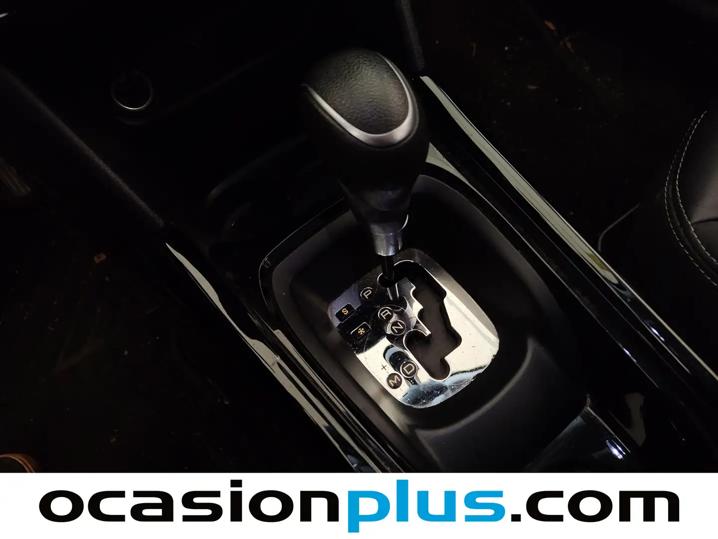 Foto Peugeot 2008 Peugeot 2008 BlueHDi 120 S&S Allure EAT6 (120 CV)