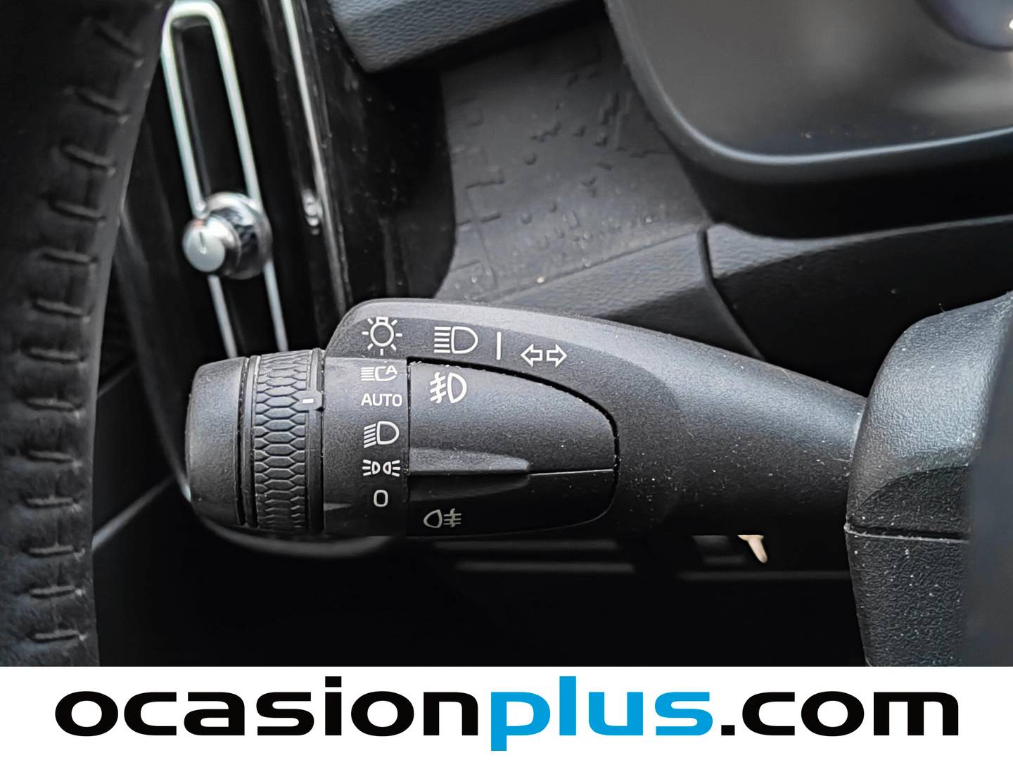 Foto Volvo XC40 Volvo XC40 D3 Momentum Auto (150 CV)