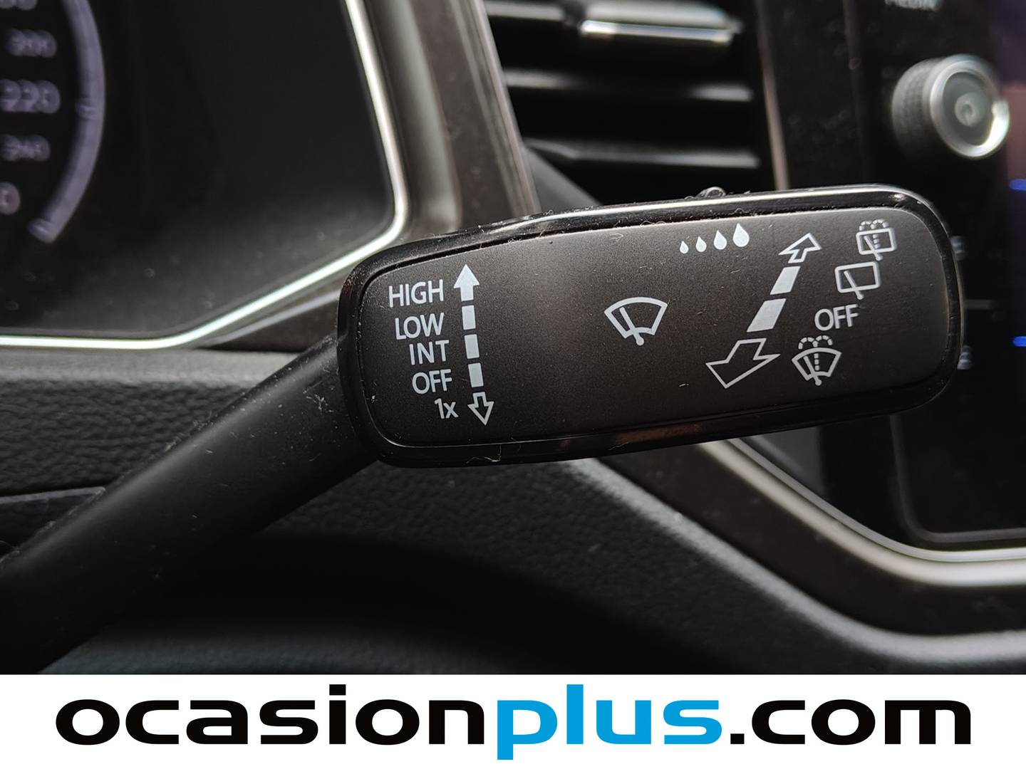 Foto Volkswagen T-Roc Volkswagen T-Roc Advance Style 2.0 TDI (150 CV)