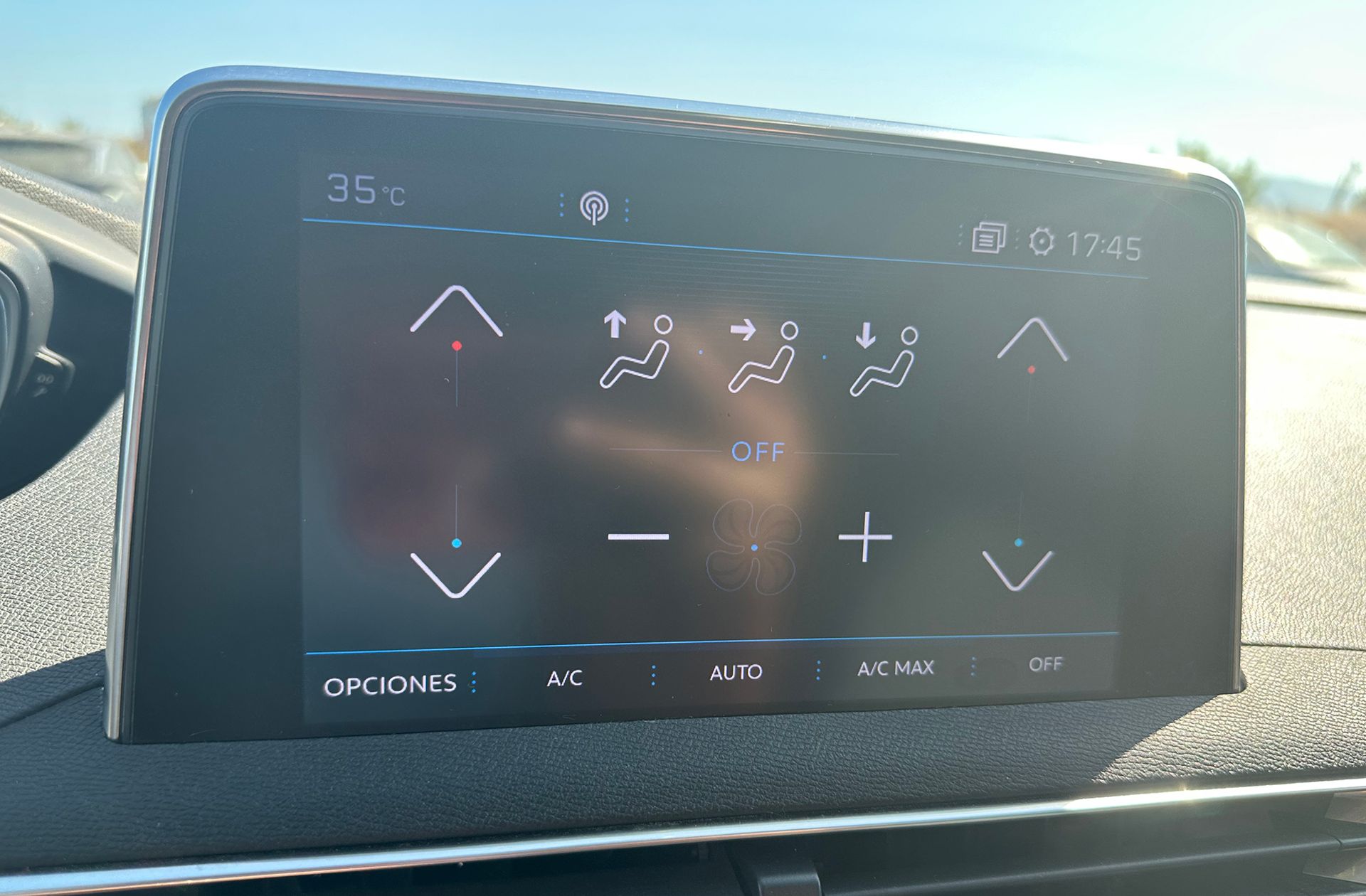 Peugeot 3008 PureTech 130 Allure - foto 31