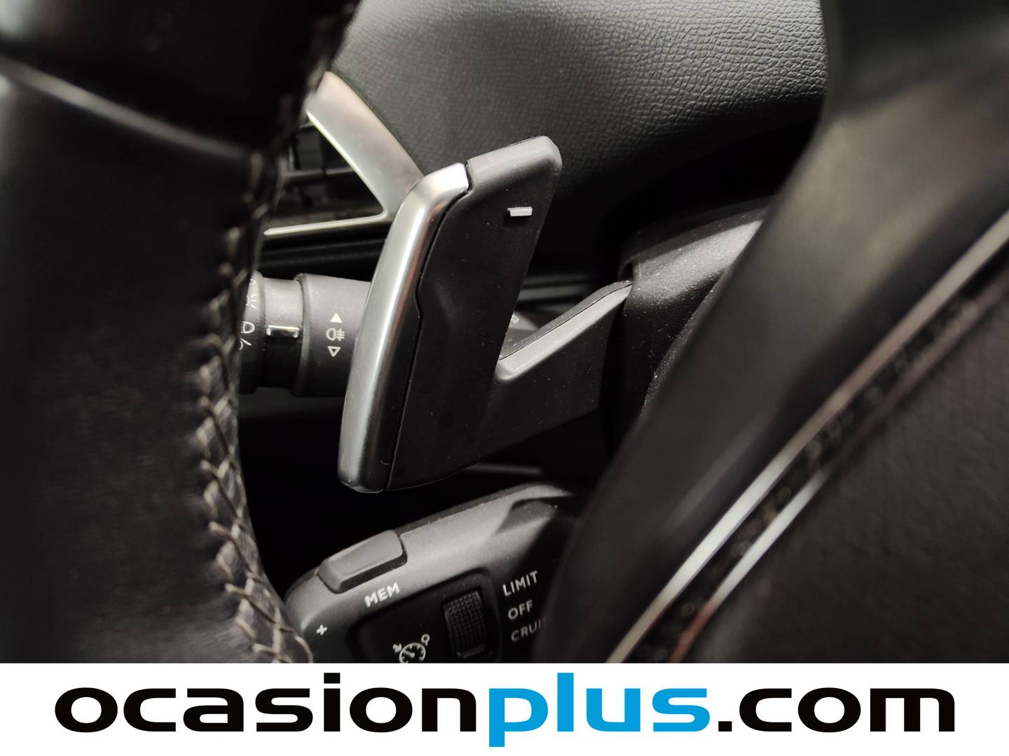 Foto Peugeot 3008 Hybrid Peugeot 3008 Hybrid 300 Allure Pack e-EAT8 (300 CV)