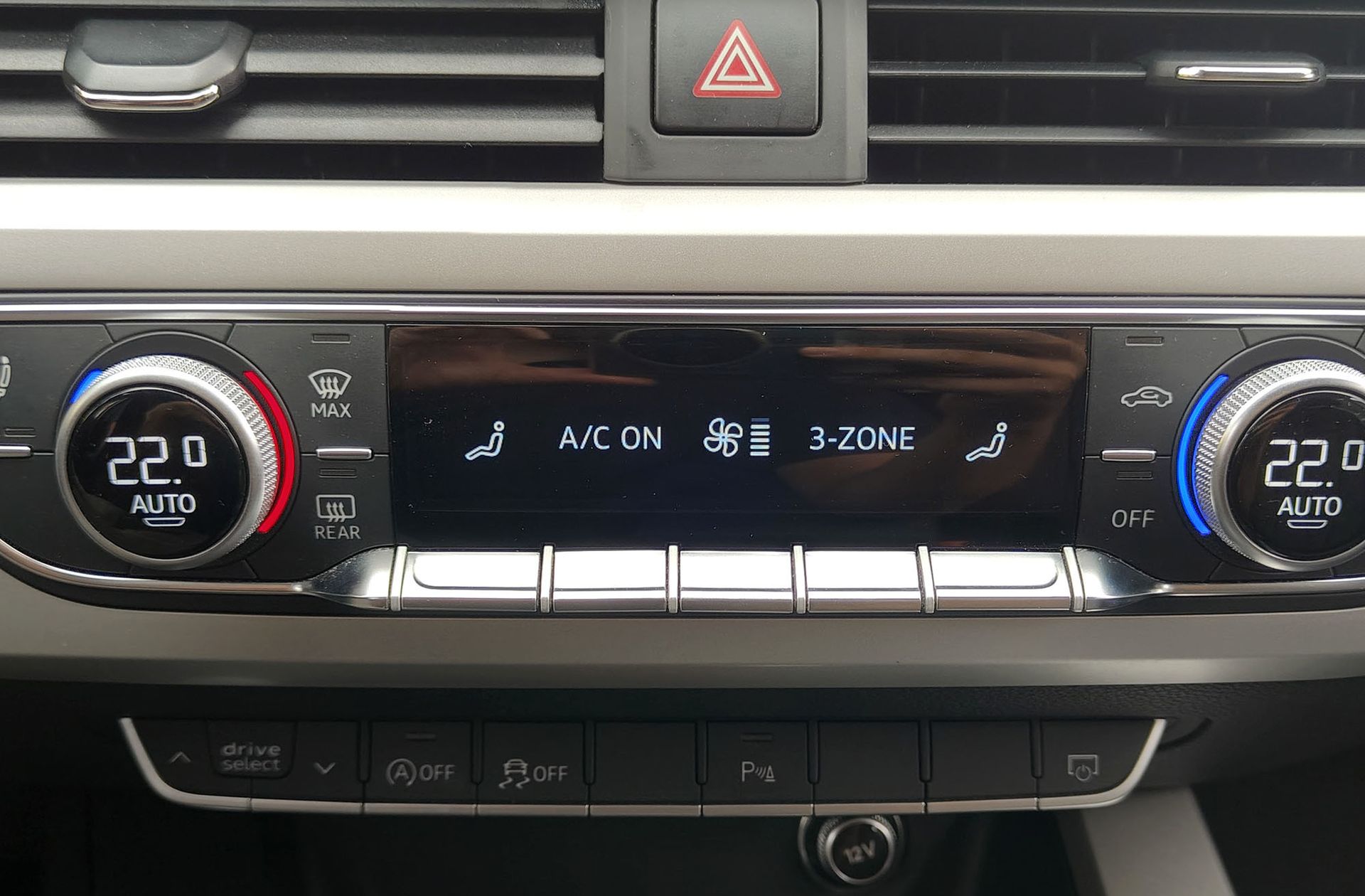 Audi A4 Avant Advanced 40 TDI S tronic - foto 40