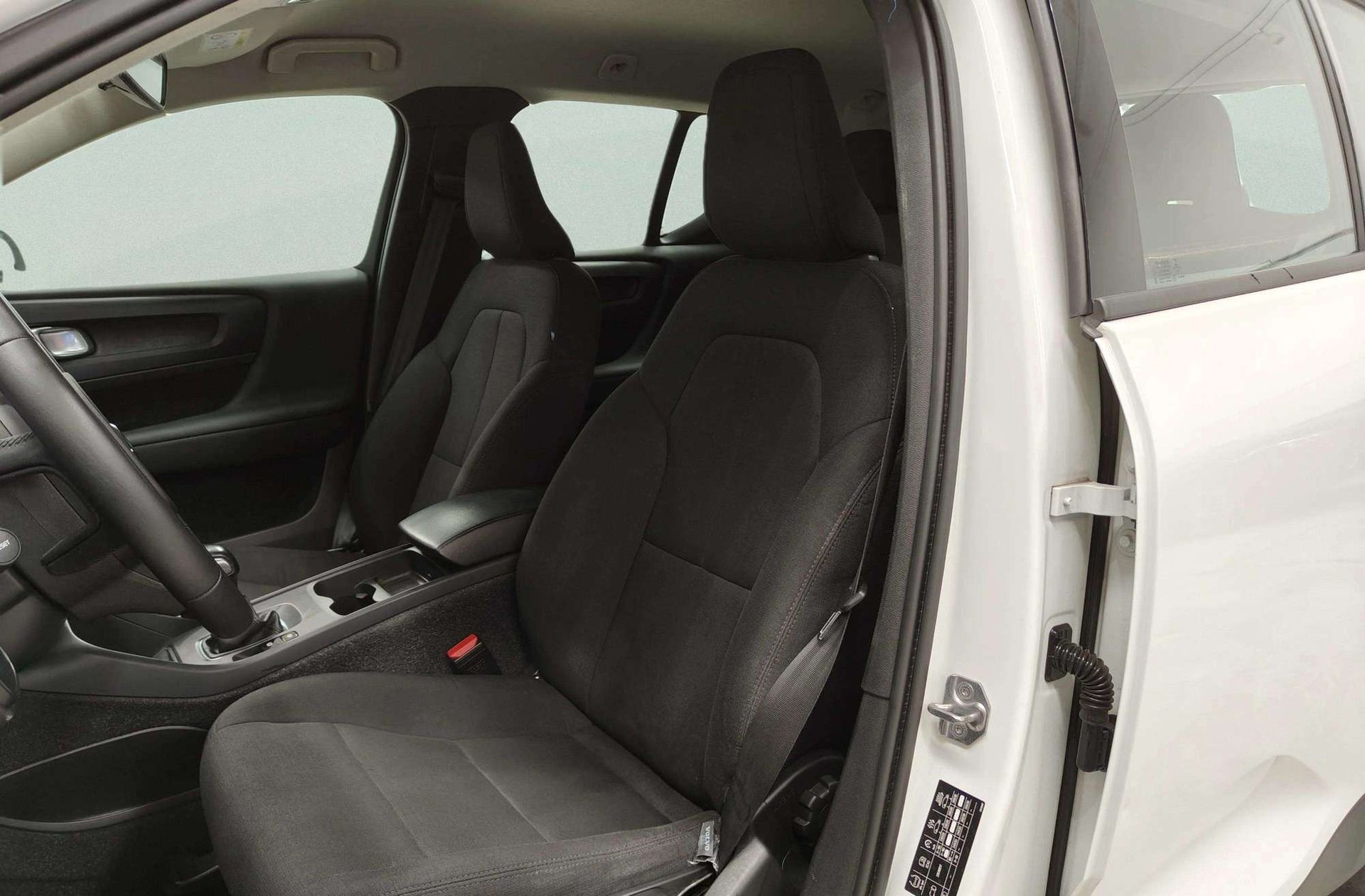 Volvo XC40 T2 Momentum Core - foto 11