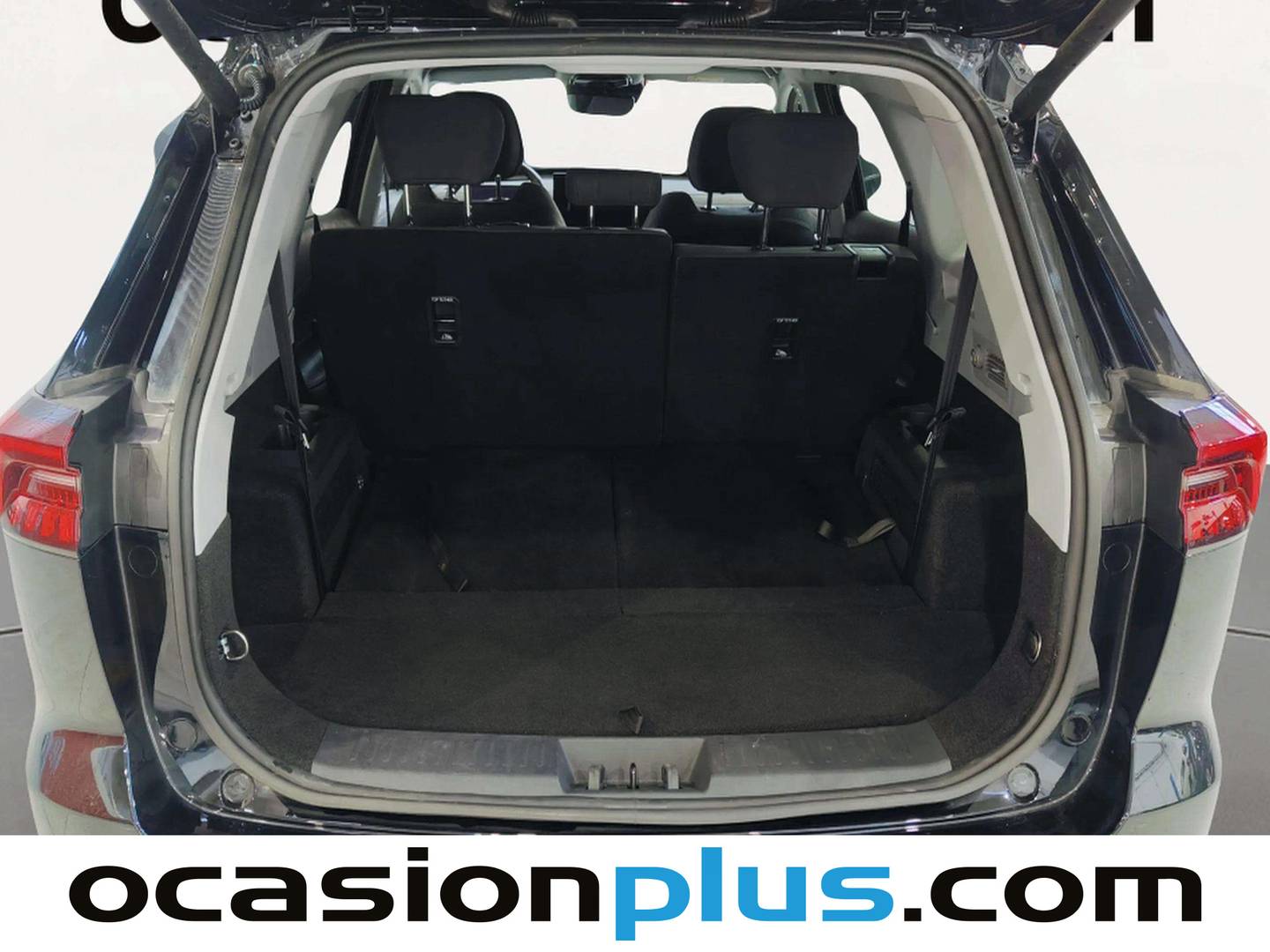Fotos maletero EBRO S800 EBRO S800 1.6 TGDI Luxury DCT (147 CV) 7 PLAZAS