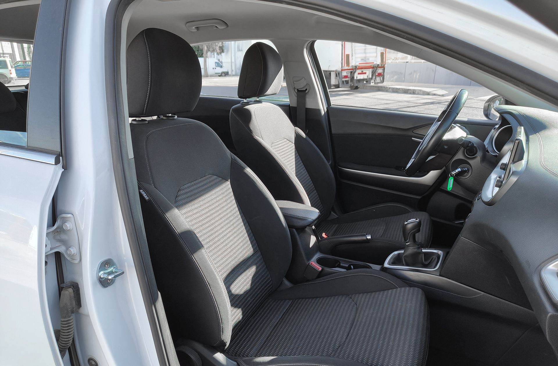 Kia Ceed 1.0 T-GDi Drive - foto 17