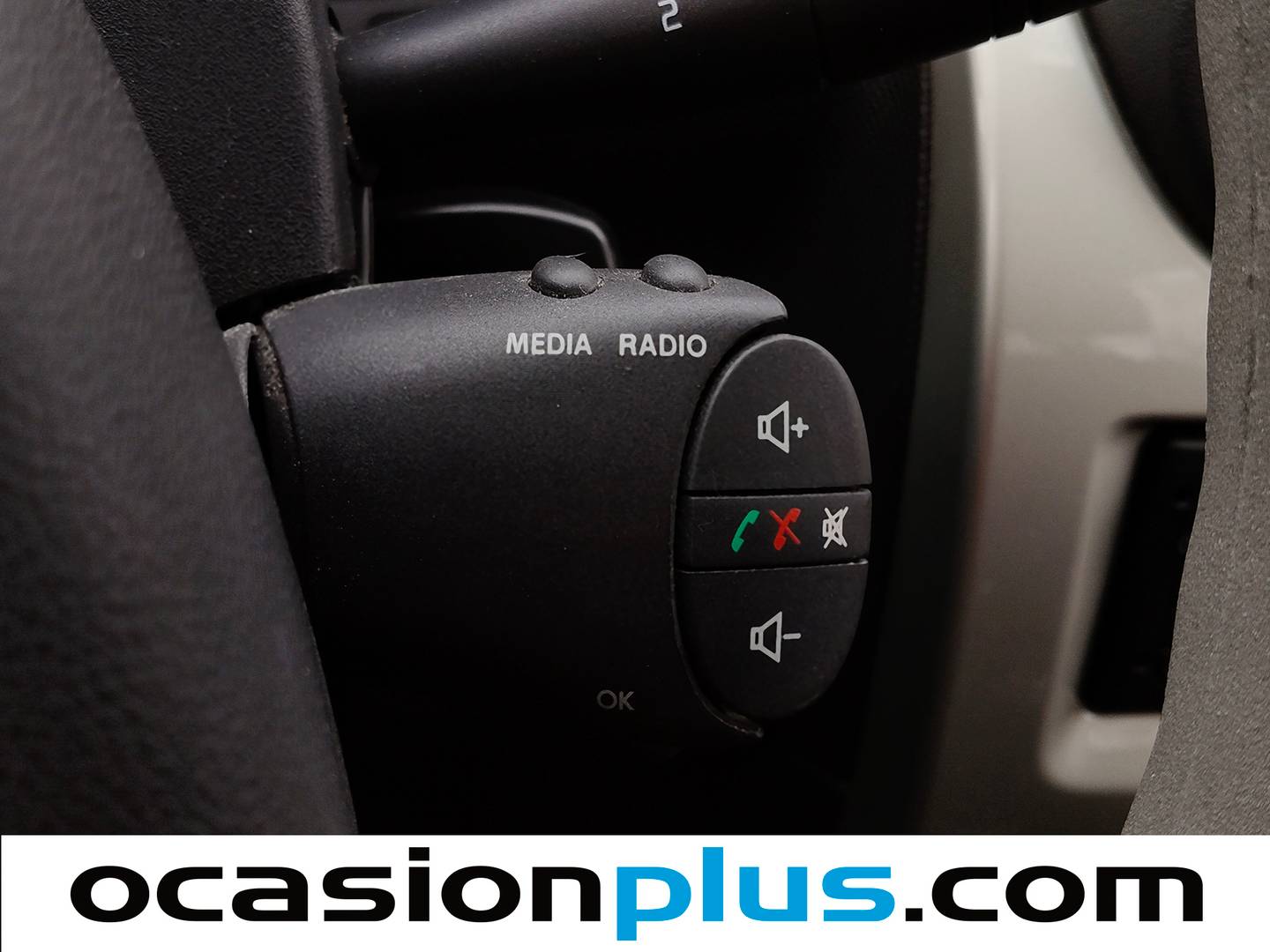 Dacia Sandero Dacia Sandero Laureate 1.2 (75 CV) seminuevo