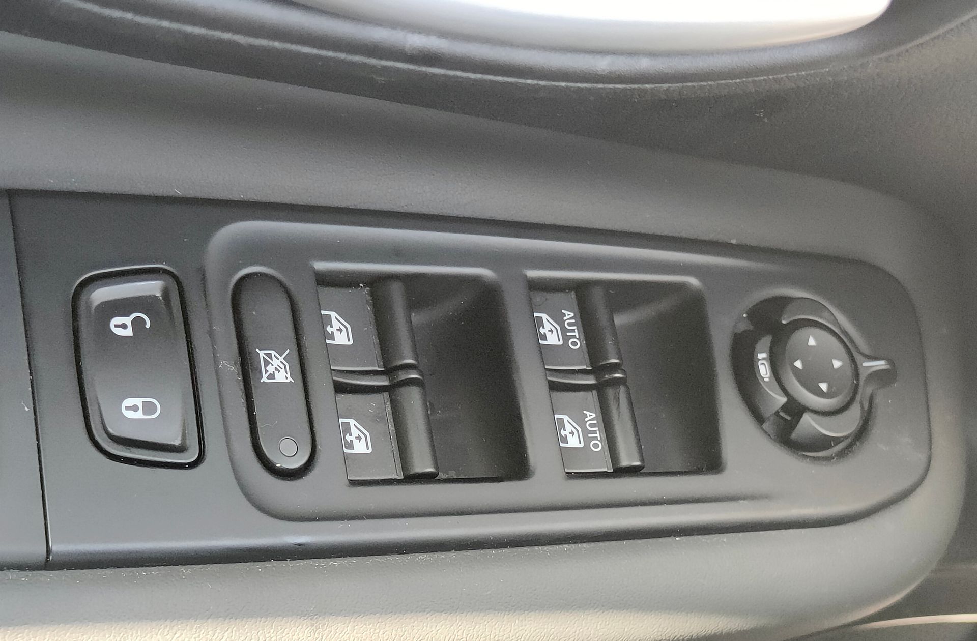 Jeep Renegade eHybrid 1.5 Limited ATX - foto 34