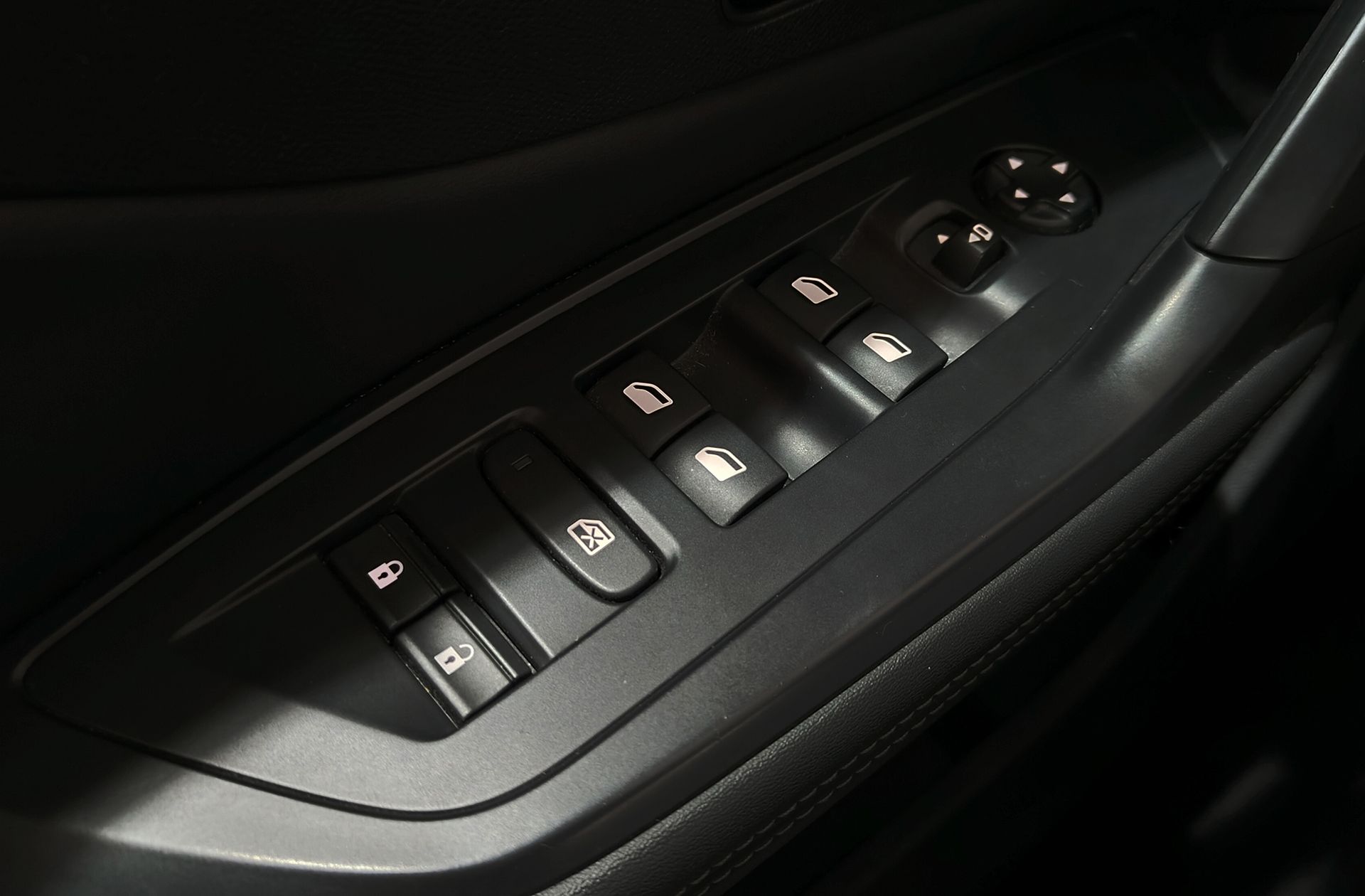 Peugeot 308 BlueHDi 130 Allure EAT8 - foto 40