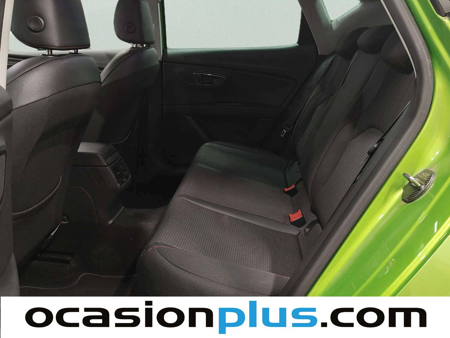 Foto asientos traseros Seat León Seat León 2.0 TDI S&S FR (184 CV)