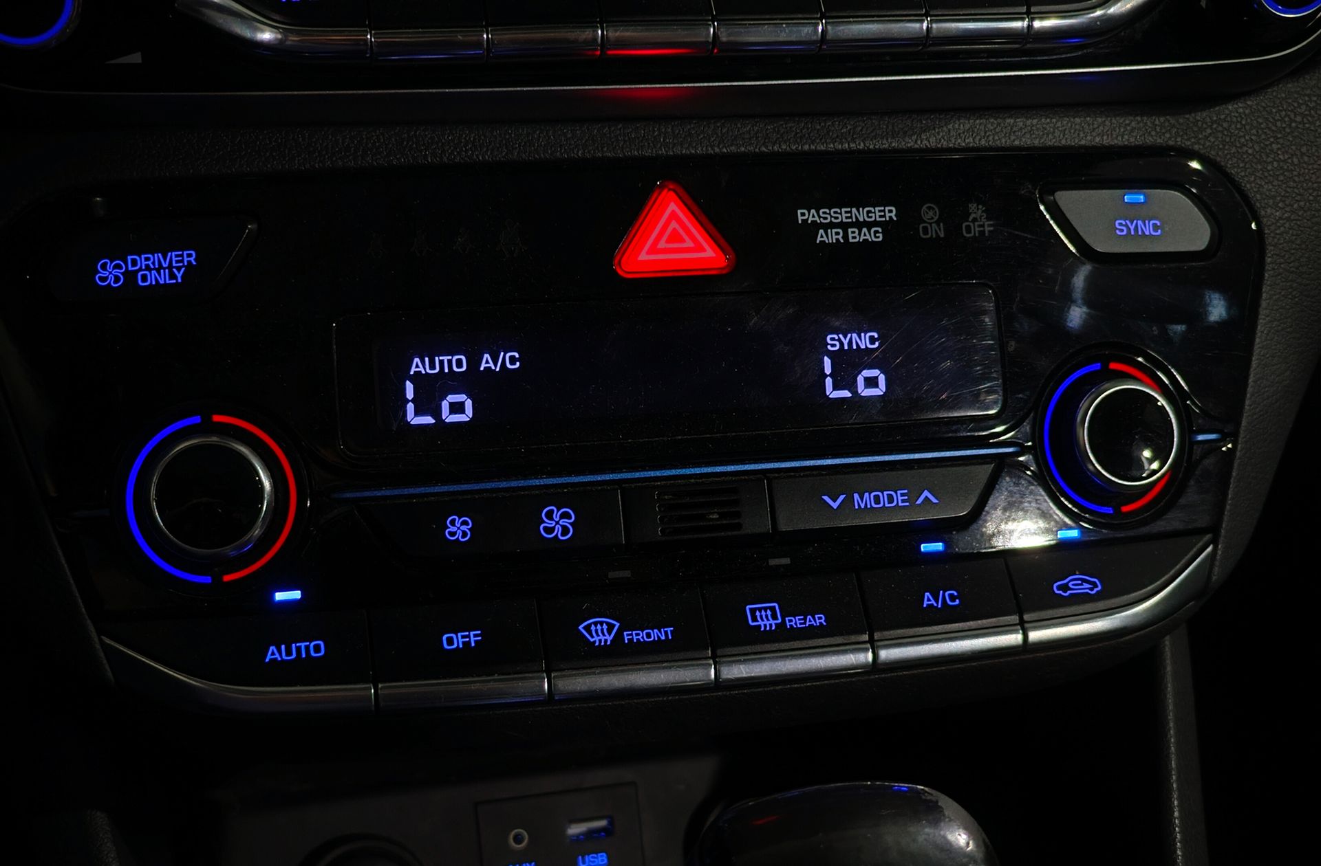 Hyundai Ioniq 1.6 GDI HEV Style DCT - foto 41