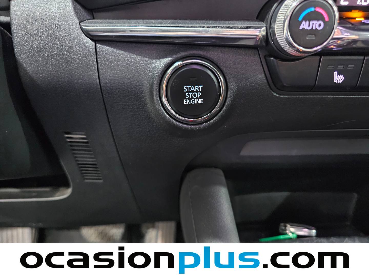 Mazda Mazda3 Mazda Mazda 3 2.0 Sedan Skyactiv-G Zenith Safety Black AT (122 CV) 2019