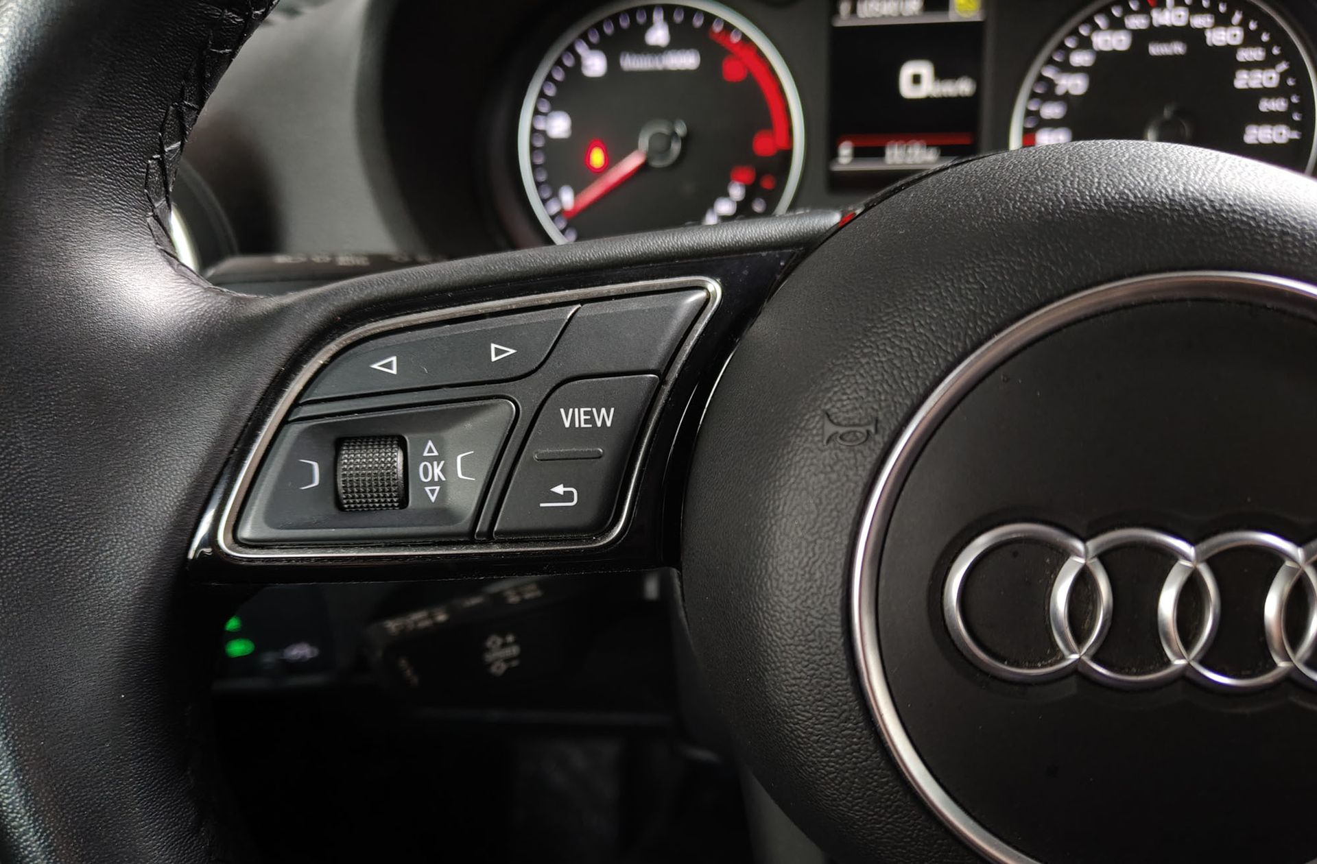 Audi Q2 Advanced 30 TDI - foto 27