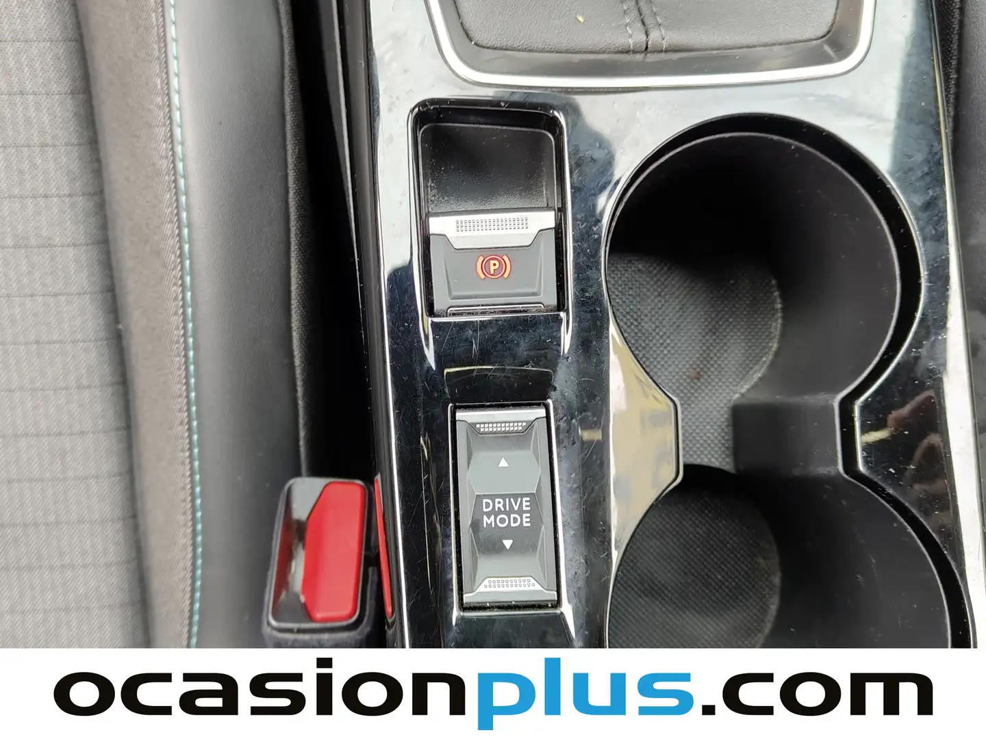 Foto Peugeot 2008 Peugeot 2008 PureTech 130 S&S Allure Pack (130 CV)