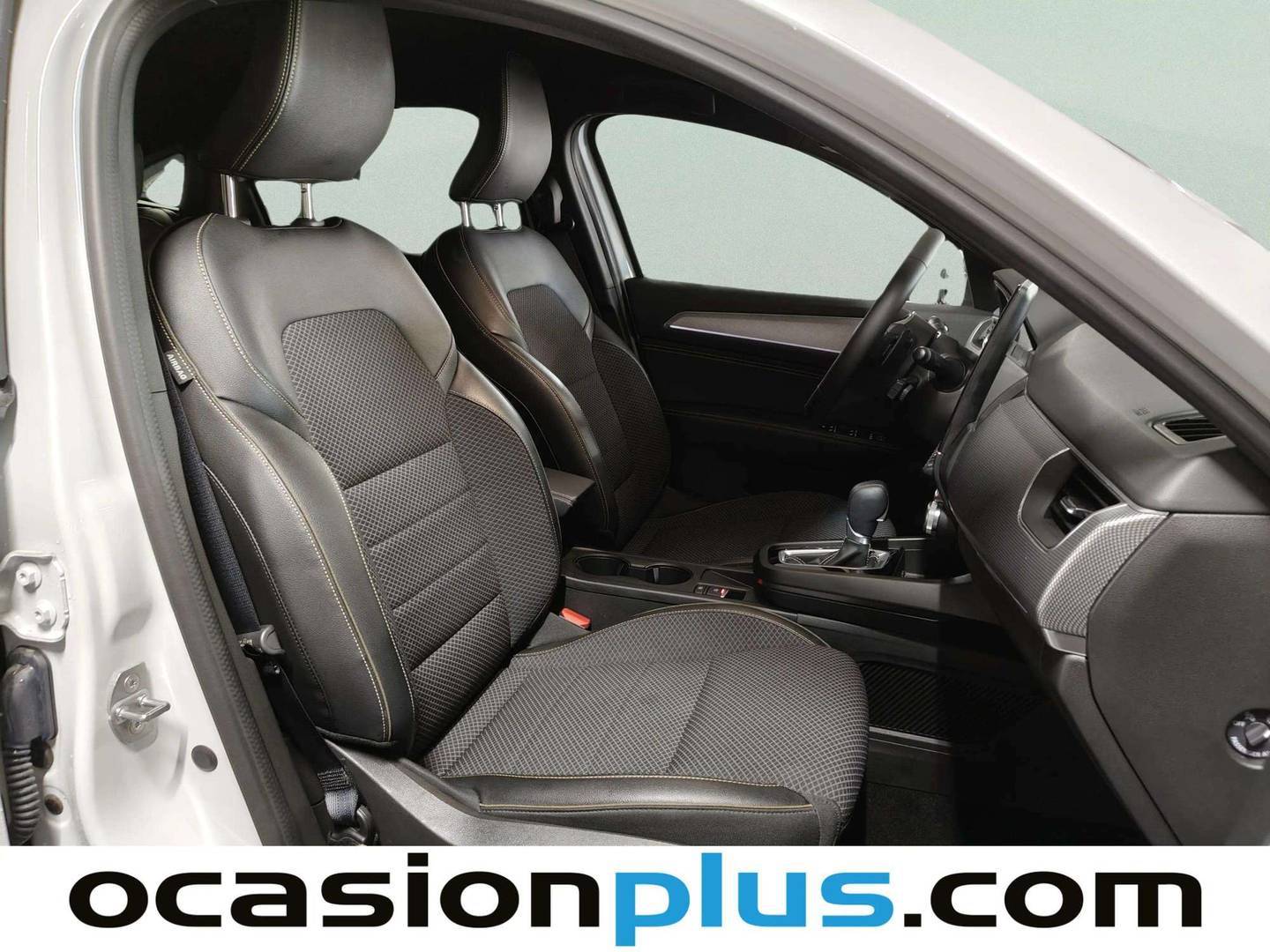 Renault Arkana Renault Arkana Techno TCe 140 Mild hybrid EDC (140 CV) seminuevo
