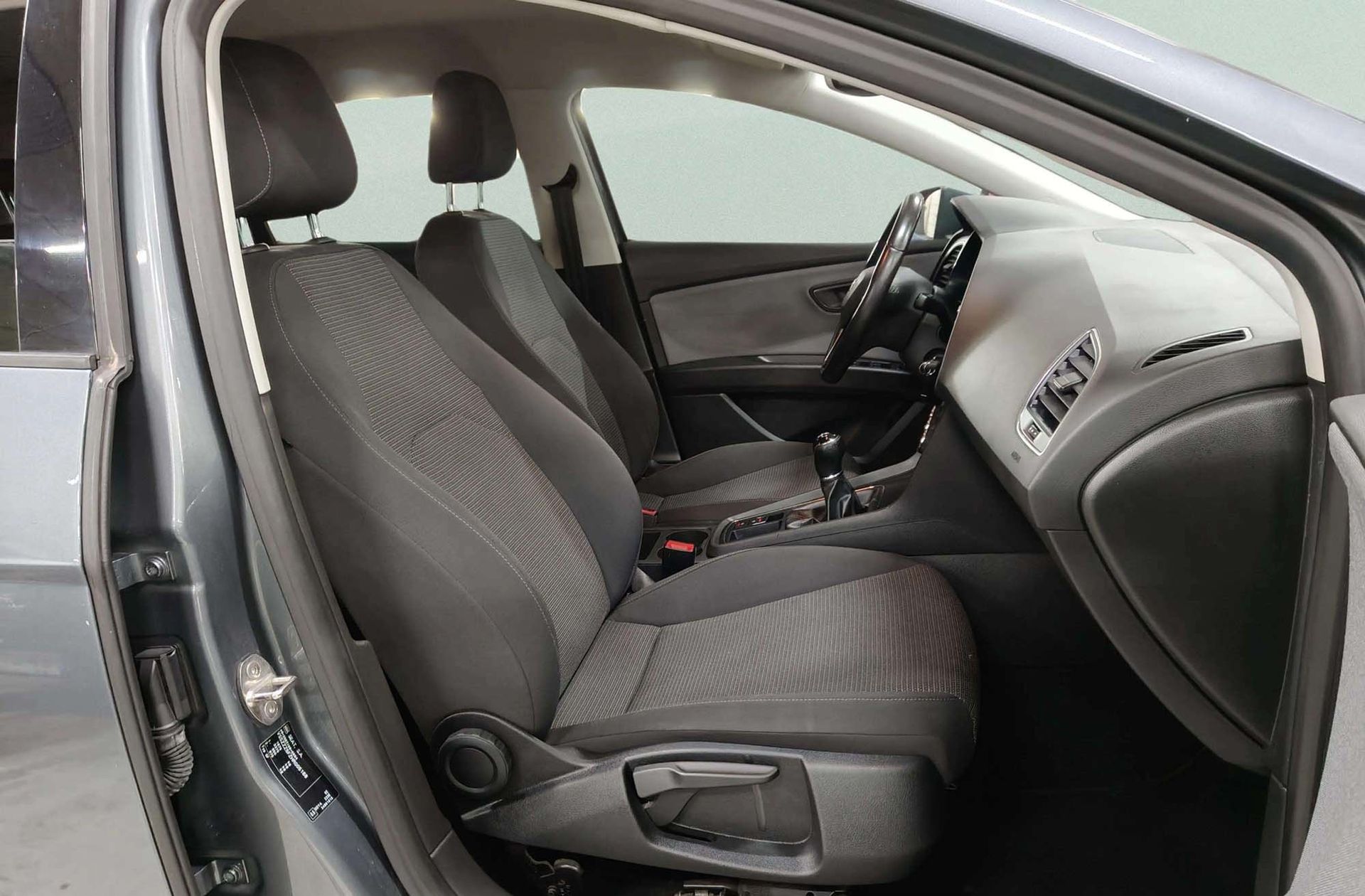 SEAT León ST 1.6 TDI Style Plus - foto 16