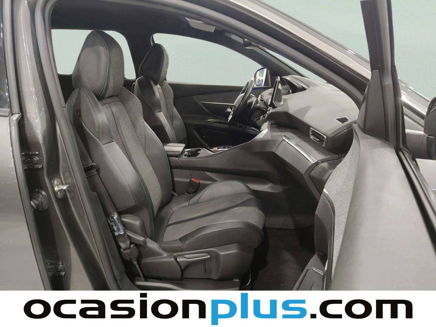 Foto Peugeot 5008 Peugeot 5008 PureTech 130 S&S Allure Pack EAT8 (130 CV) 7 Plazas