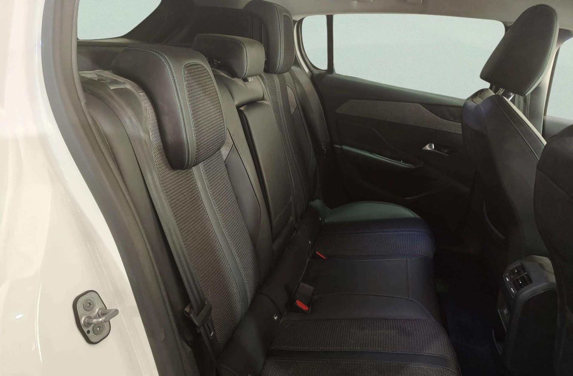 Peugeot 308 PureTech 130 Allure - foto 18