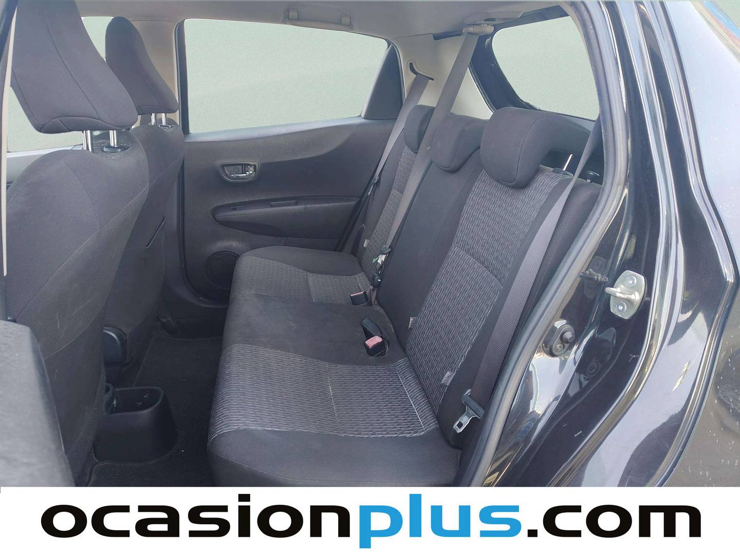 Foto asientos traseros Toyota Yaris Toyota Yaris 90D Active (90 CV)