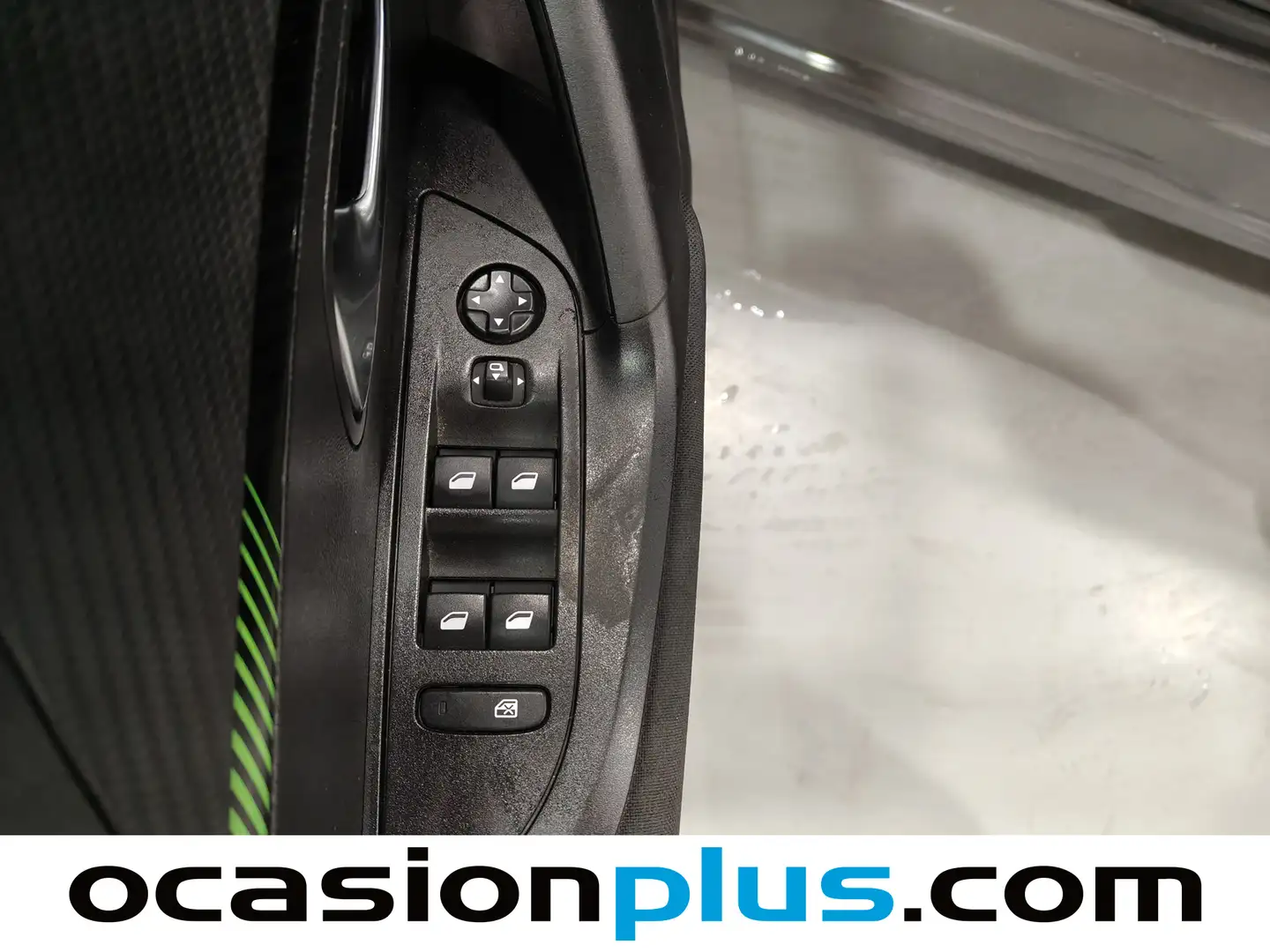 Foto Peugeot 2008 Peugeot 2008 PureTech 100 S&S Active (100 CV)