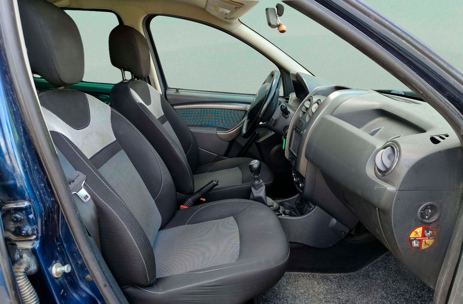 Dacia Duster Laureate TCe 4x2 - foto 15