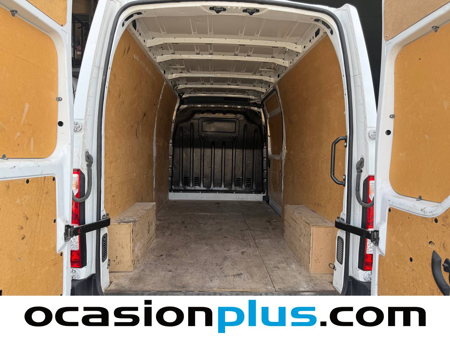 Foto asientos traseros Renault Master RENAULT Master Furgón T L3H2 3500 Bl dCi (135CV)