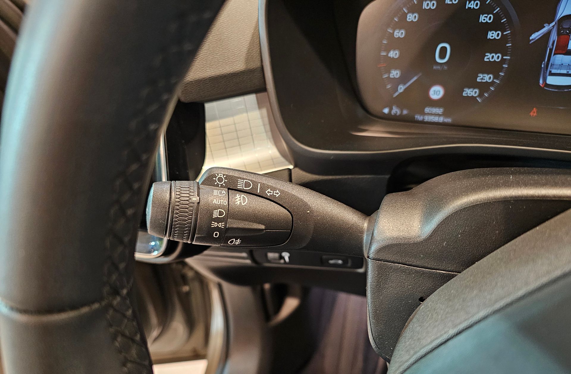 Volvo XC40 T2 Core - foto 25