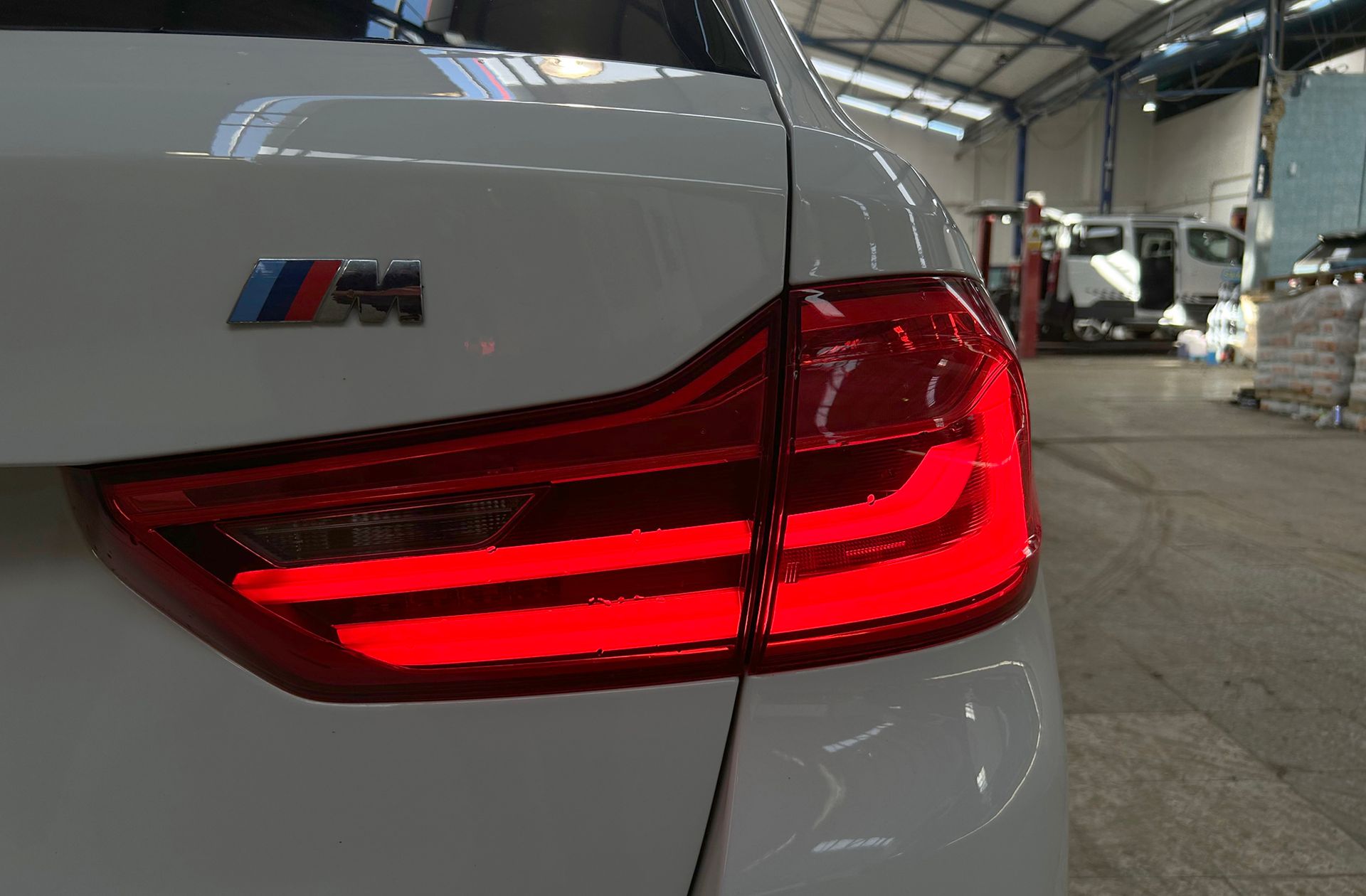 BMW Serie 5 520i Touring Pack M - foto 19