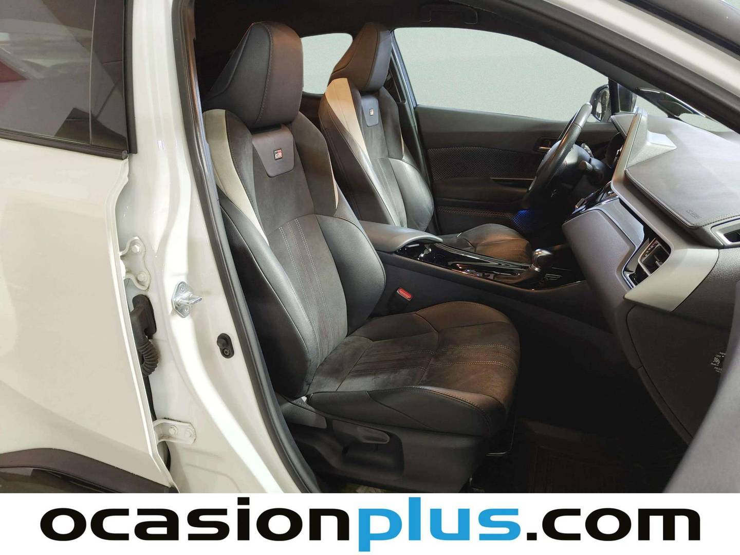 Foto Toyota C-HR Toyota C-HR 180H GR Sport (184 CV)