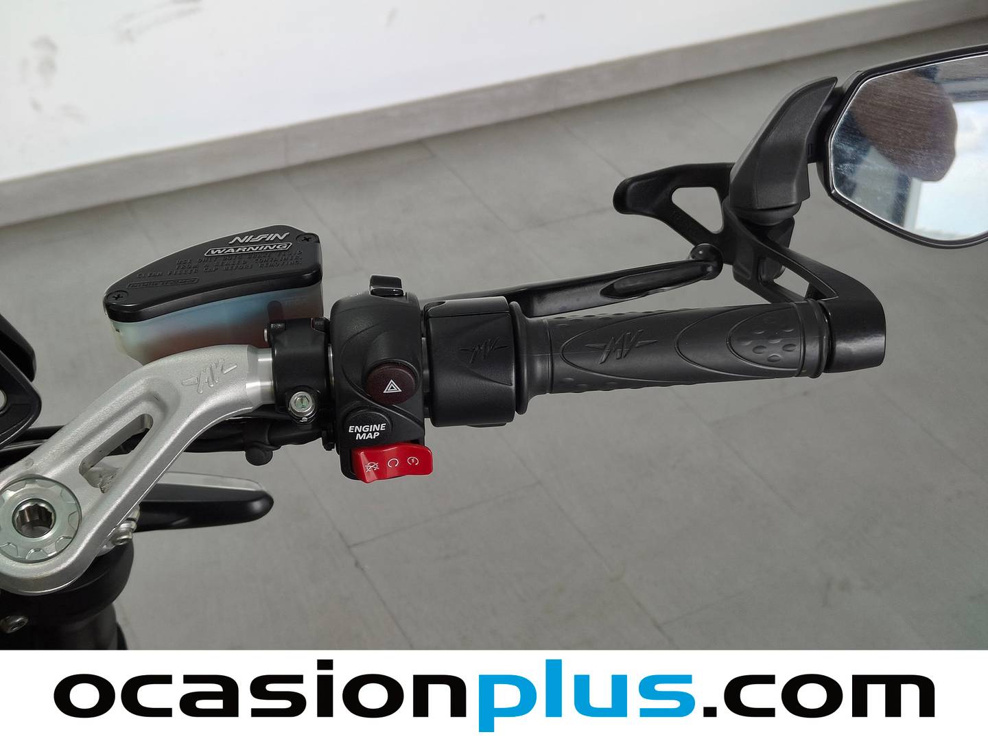 MV Agusta Brutale 800 Dragster RR ABS MV Agusta Brutale 800 Dragster RR ABS (140 CV) al mejor precio