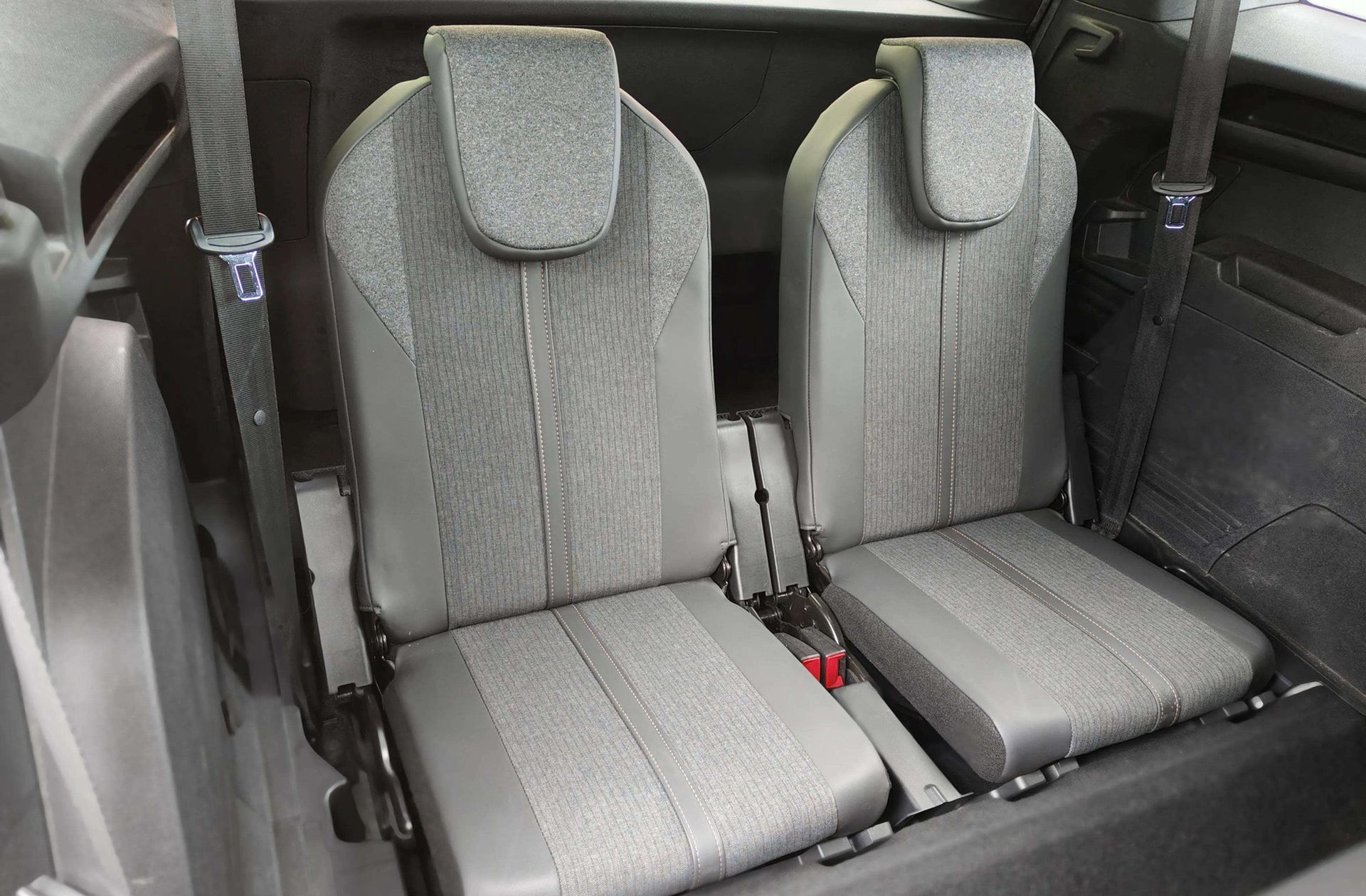 Peugeot 5008 1.6L THP GT Line EAT6 7 plazas - foto 29